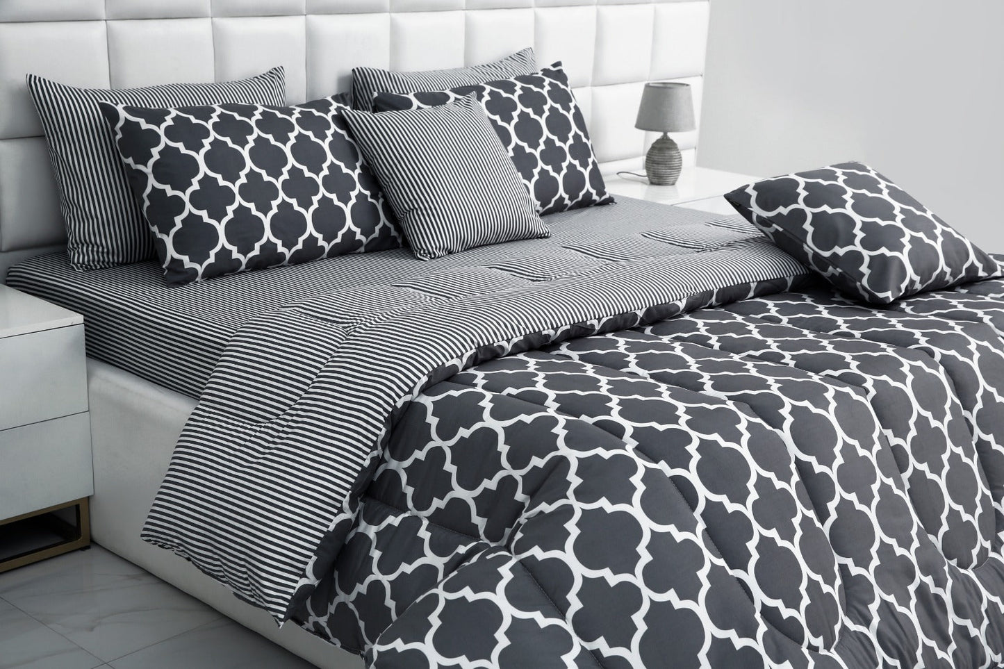 8 PCs Winter Comforter Set-Grey Geometric Comforters Apricot