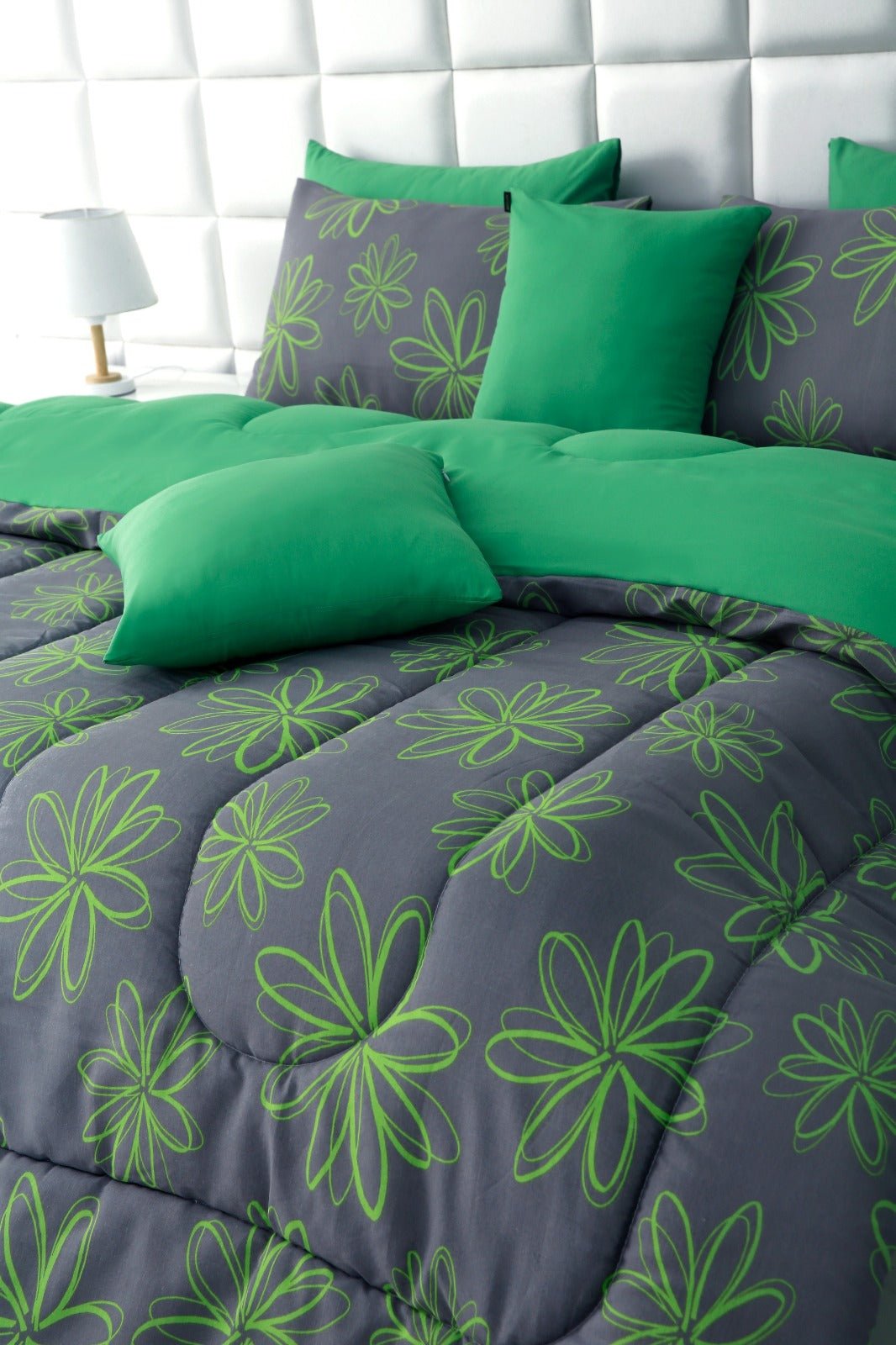 8 PCs Winter Comforter Set-Carnation Comforters Apricot