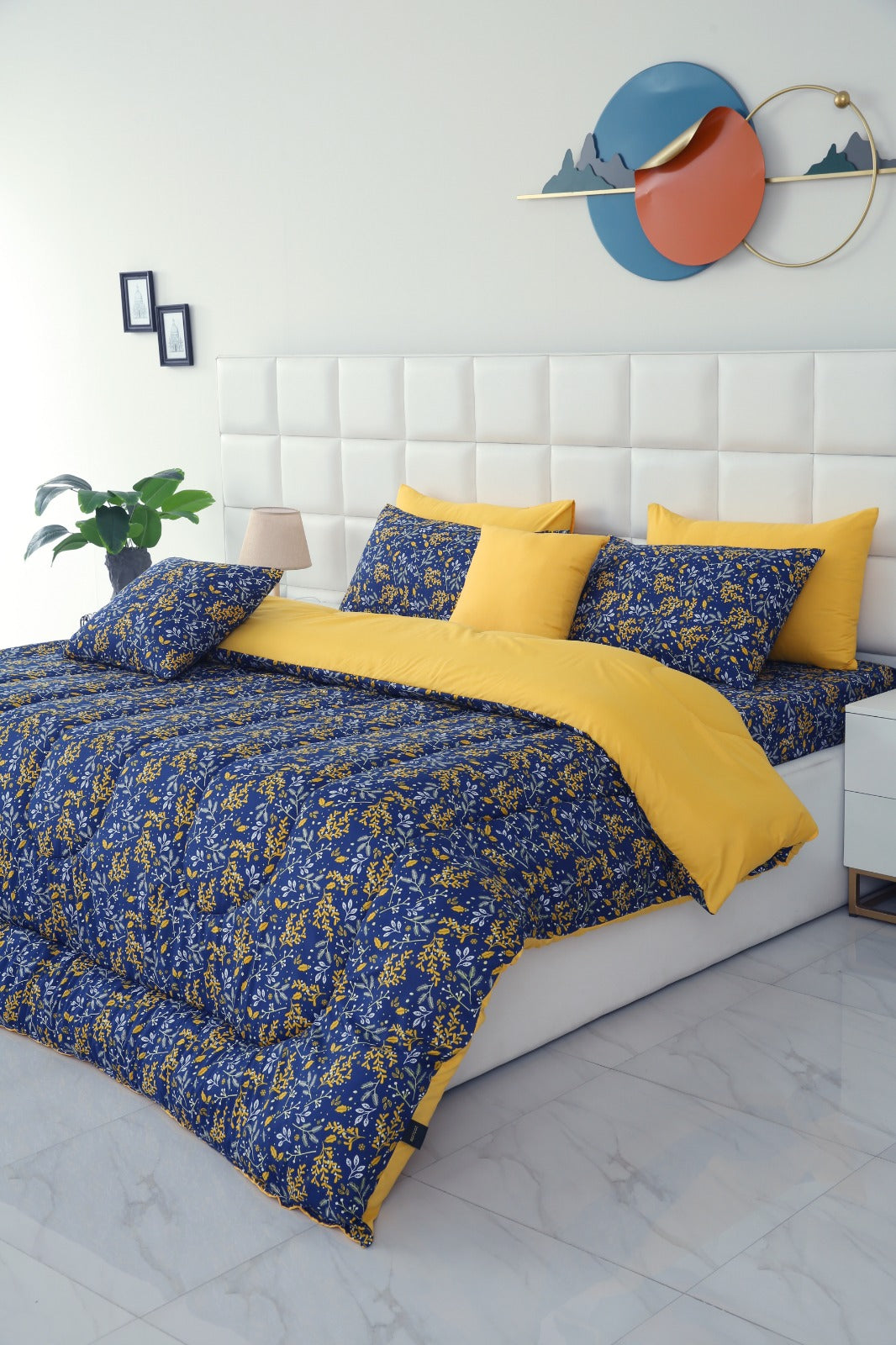 8 PCs Winter Comforter Set-Daffodils Comforters Apricot