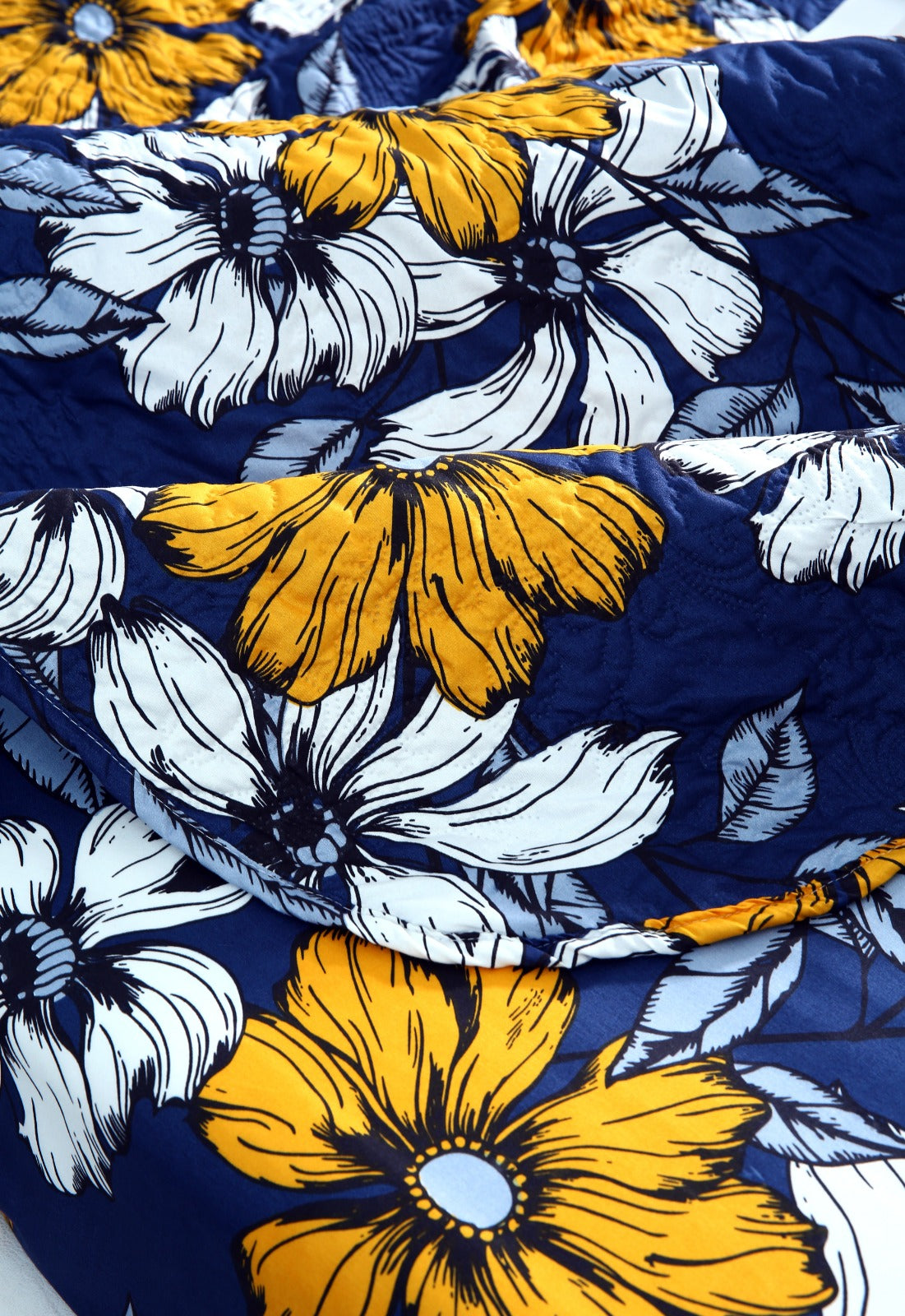 6 PCs Printed Bed Spread Set-White Flower Bed Spread Apricot