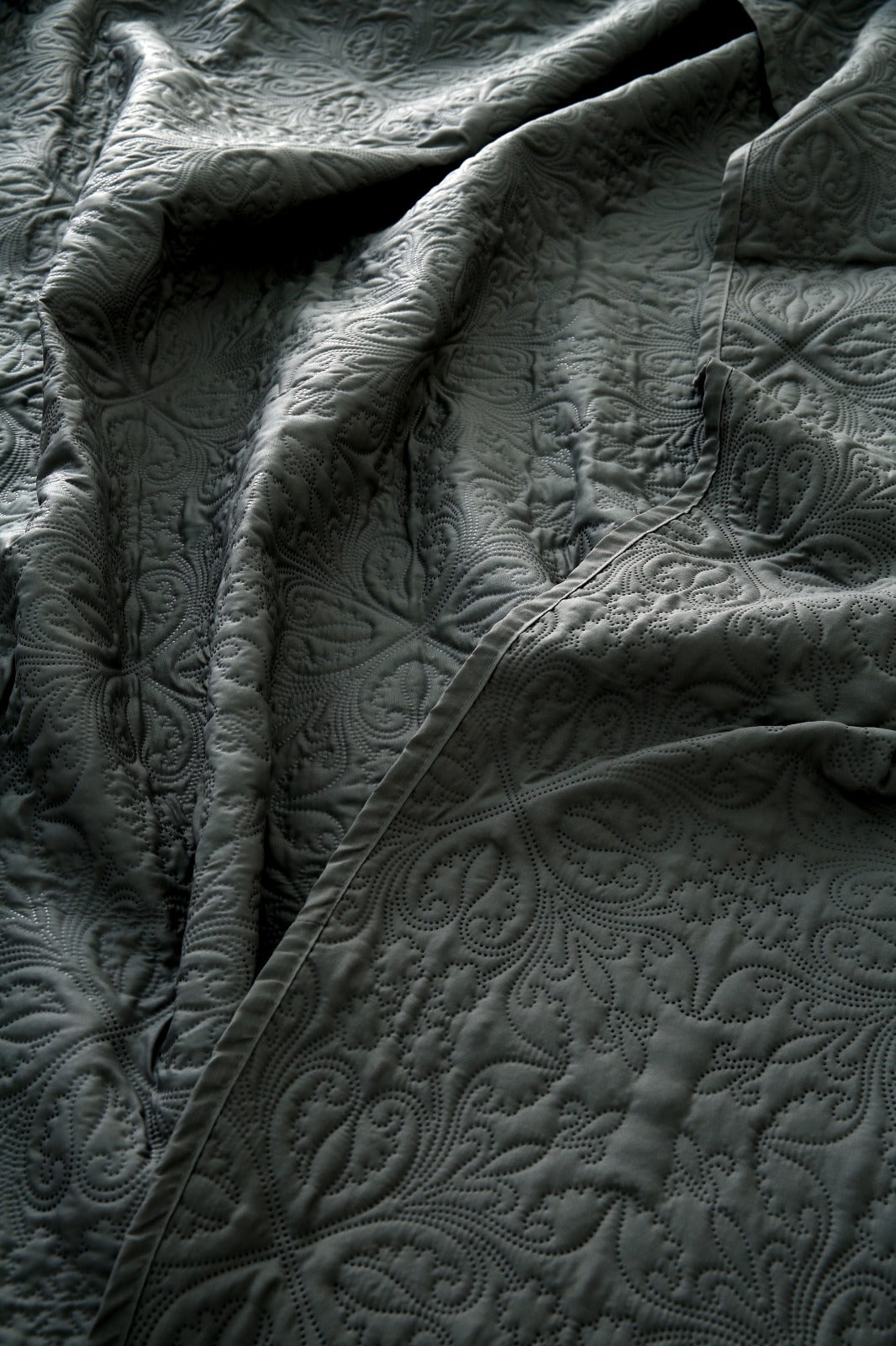 6 PCs Luxury Bed Spread Set-Grey Bed Spread Apricot