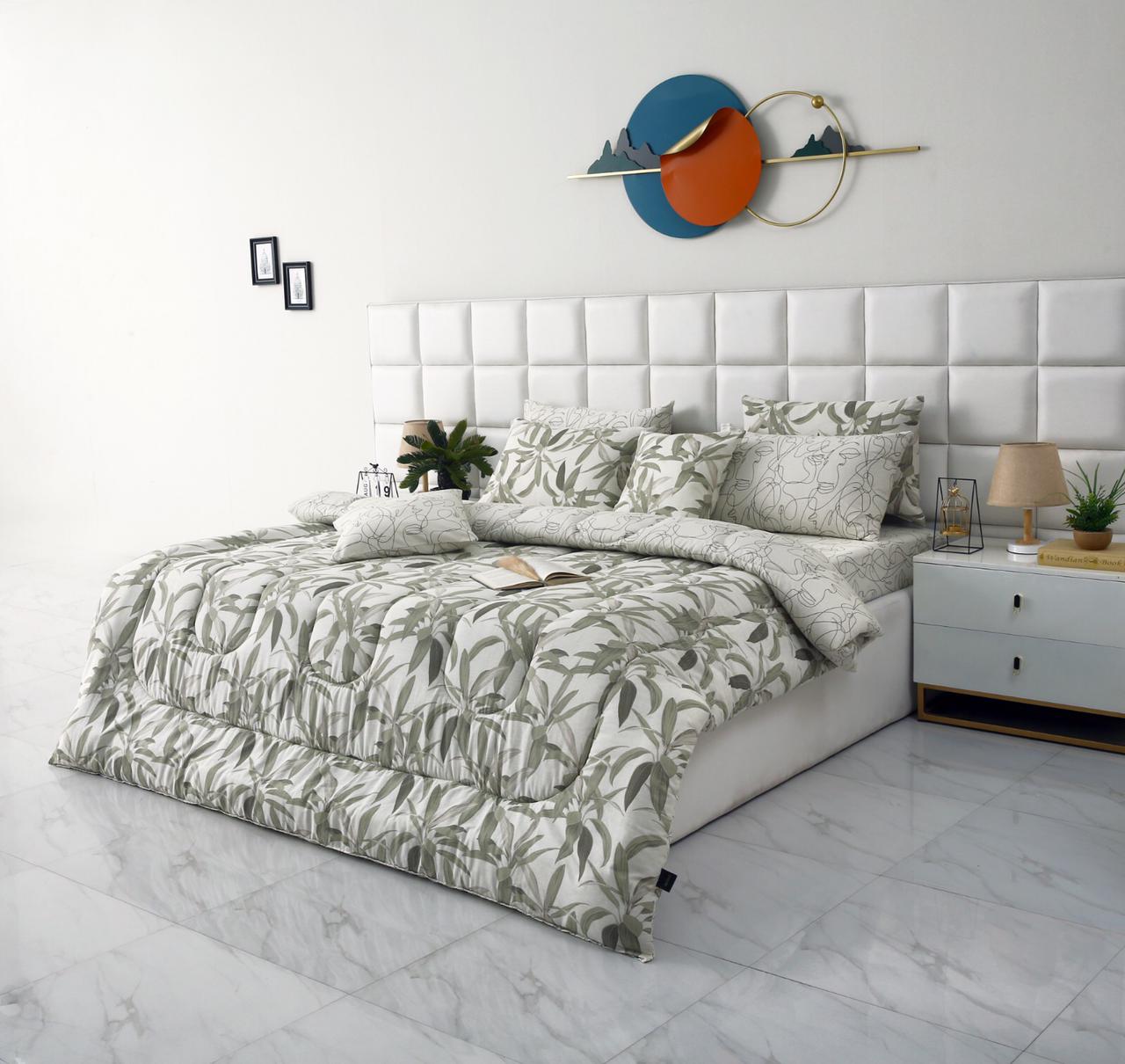 8 PCs Winter Comforter Set-Pine Comforters Apricot
