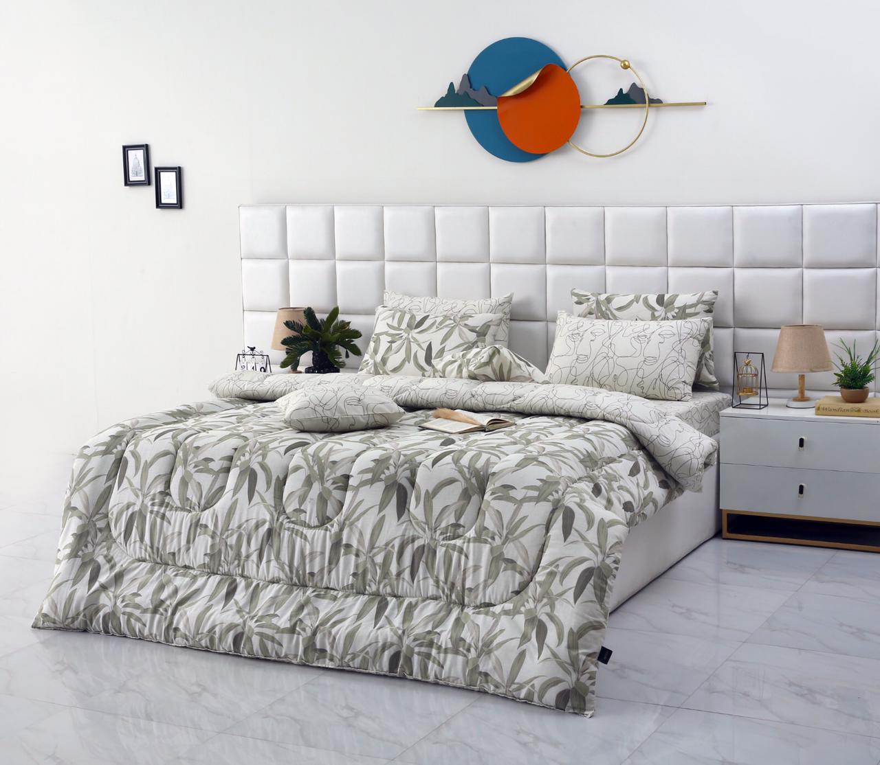 8 PCs Winter Comforter Set-Pine Comforters Apricot