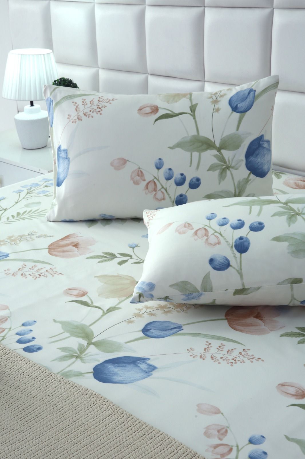 2Pcs Single Bed Sheet- Water Lilly single bed sheet Apricot