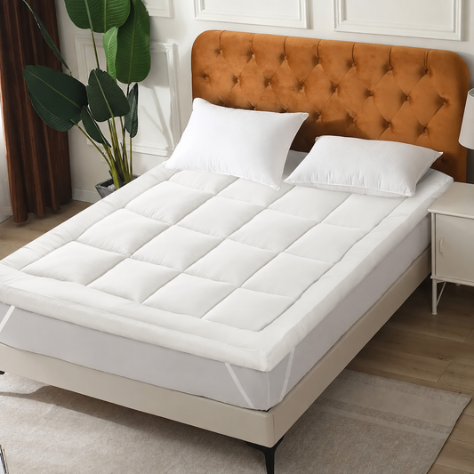 Winter Mattress Topper 700 GSM- White Comforters Apricot