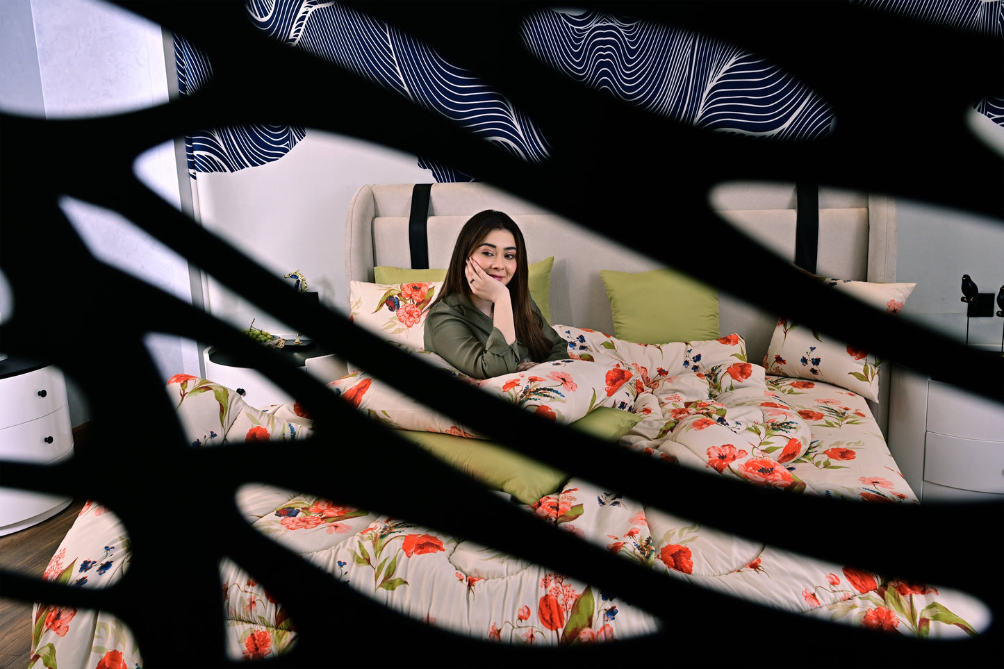 8 PCs Winter Comforter Set-Cosmic Bloom Comforters Apricot