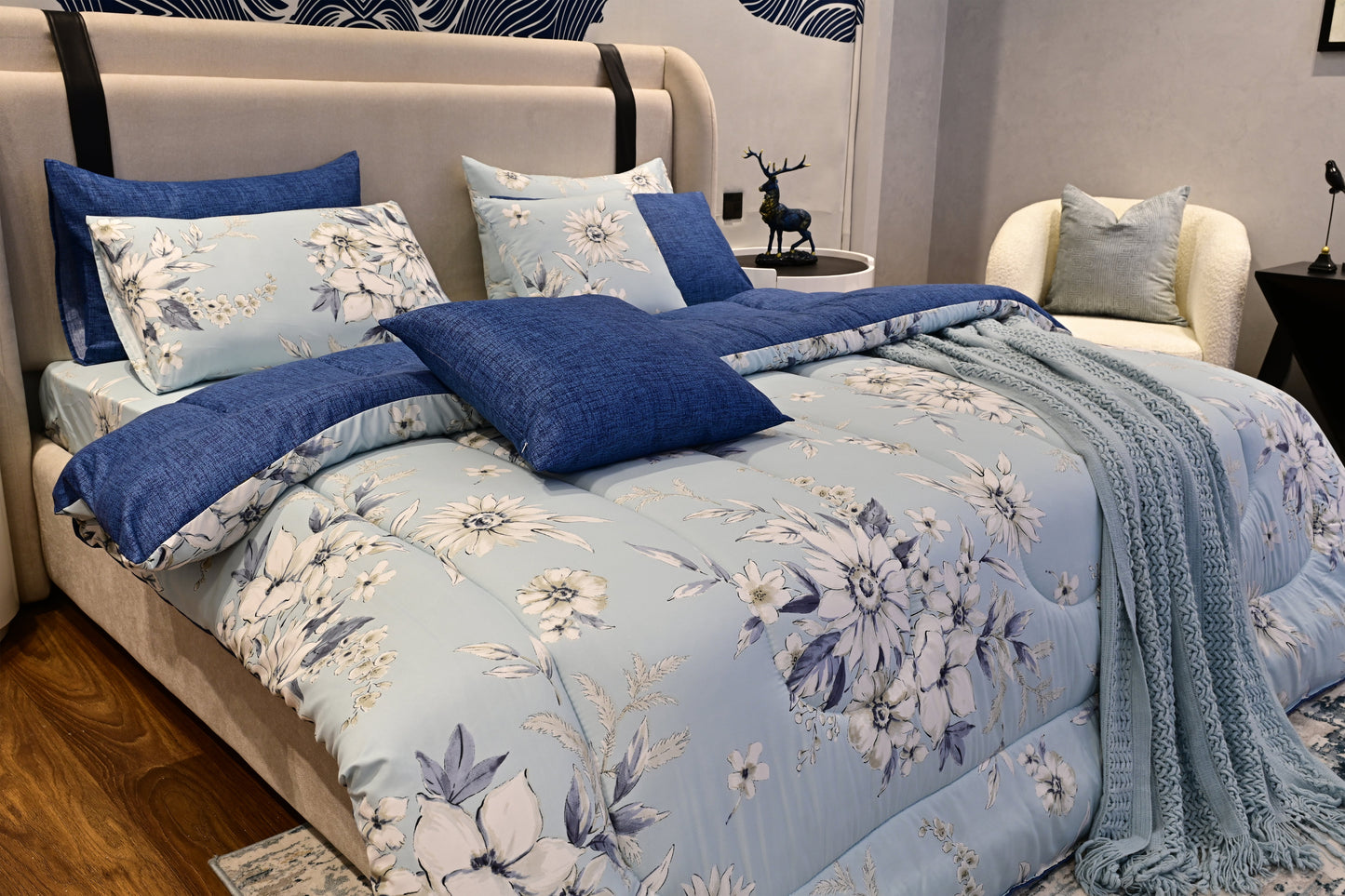 8 PCs Winter Comforter Set-Pale Bloom Comforters Apricot