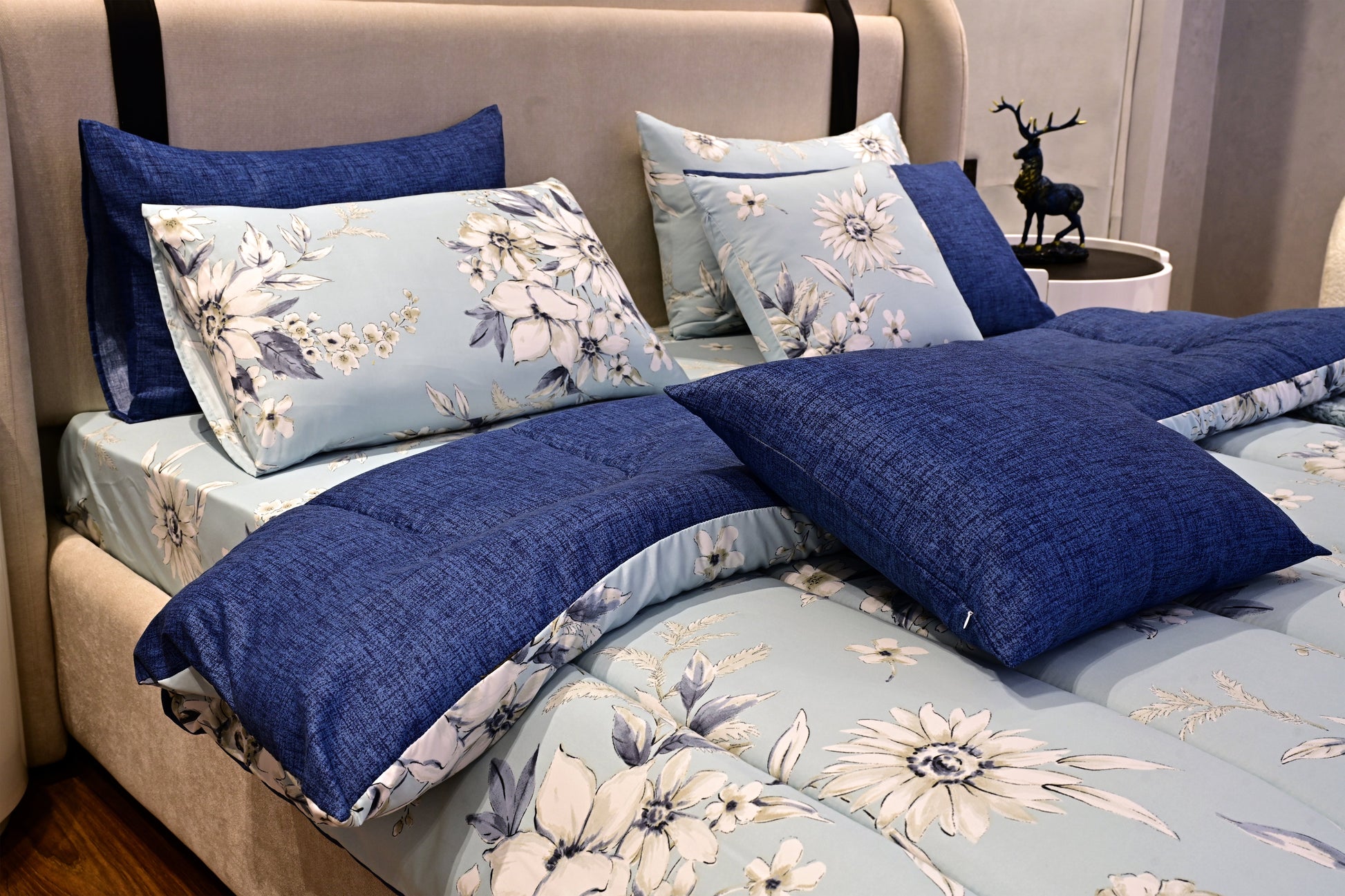 5 PCs Single Comforter Set-Pale Bloom Comforters Apricot