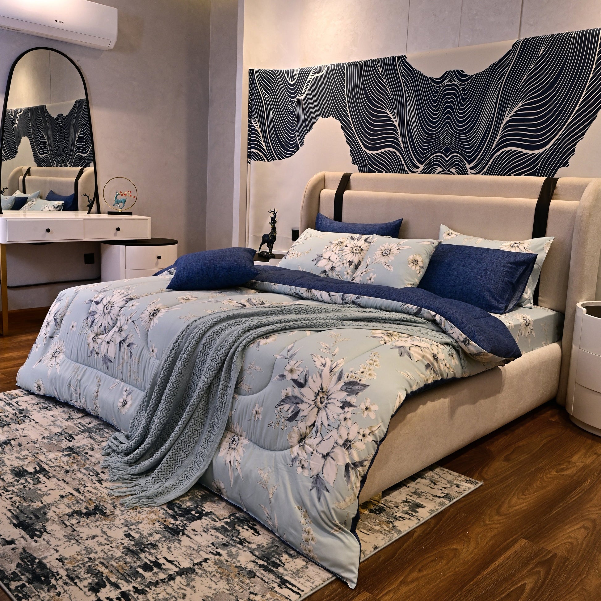 8 PCs Winter Comforter Set-Pale Bloom Comforters Apricot