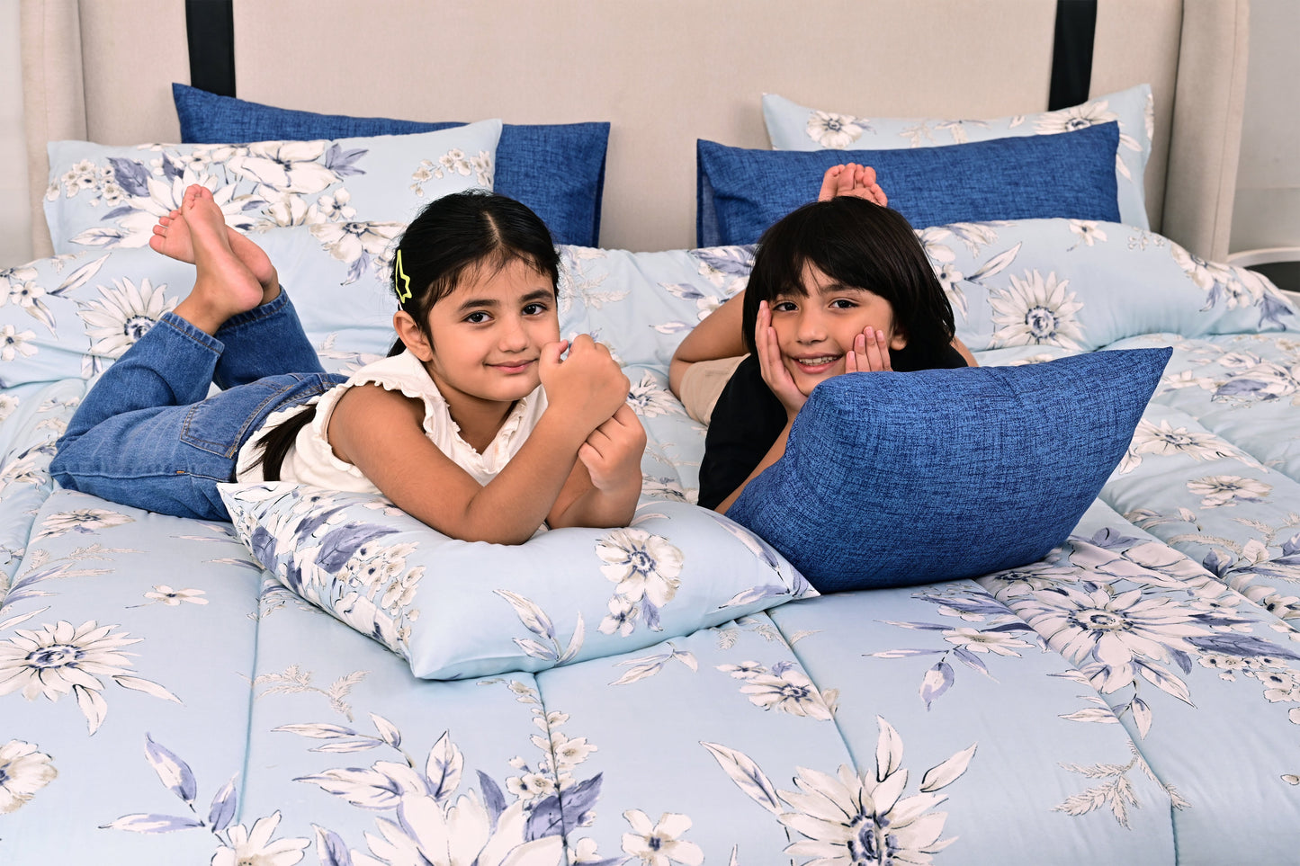 5 PCs Single Comforter Set-Pale Bloom Comforters Apricot