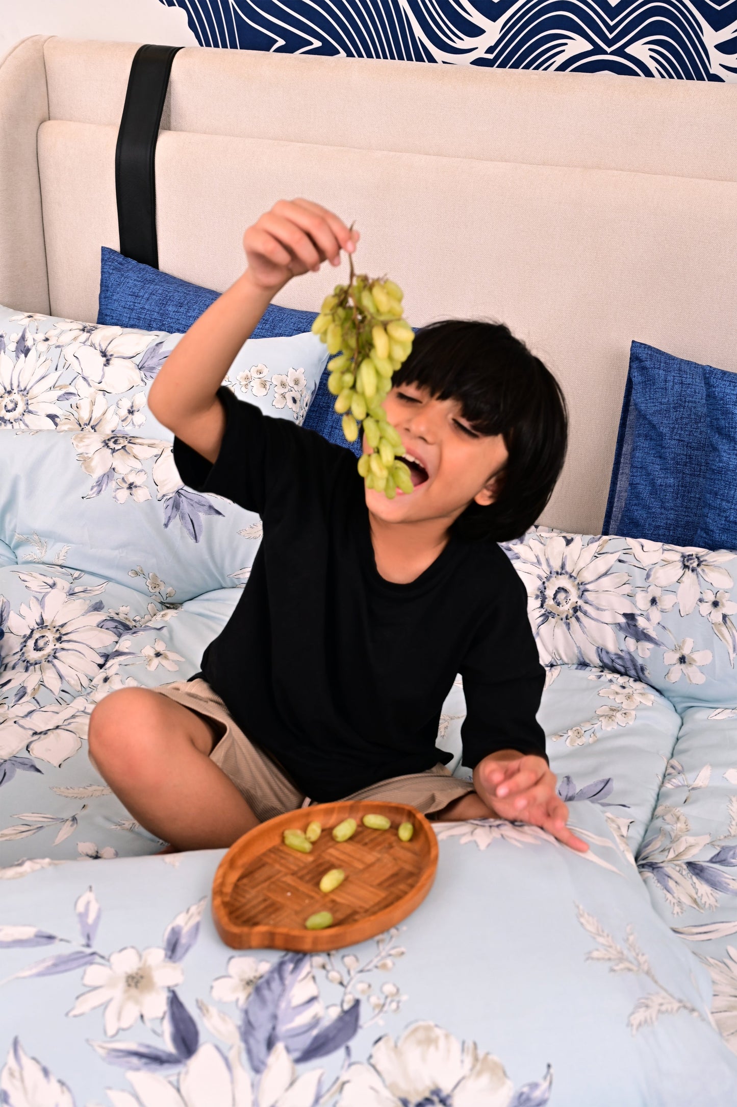 8 PCs Winter Comforter Set-Pale Bloom Comforters Apricot