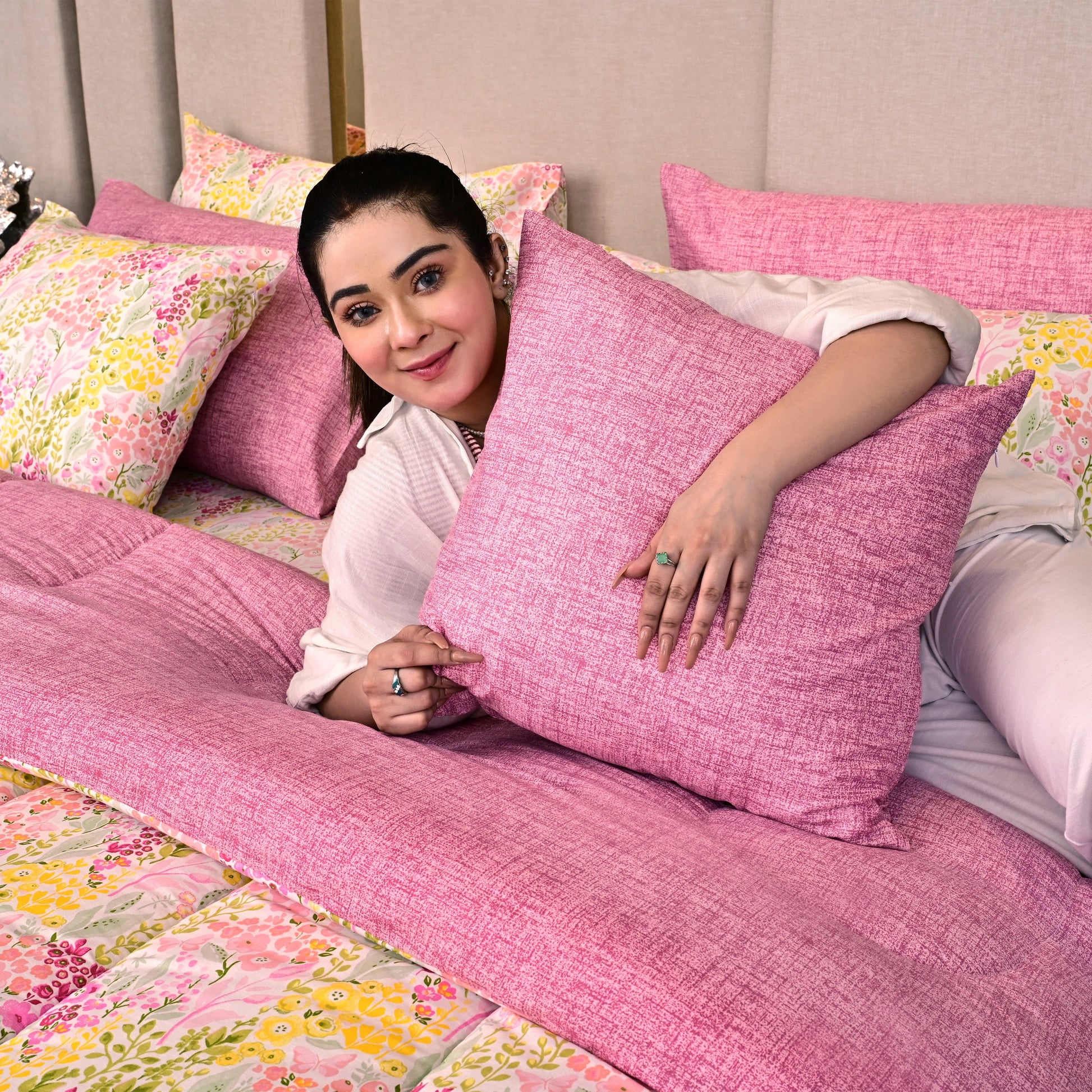 8 PCs Winter Comforter Set-Peace Lily Comforters Apricot