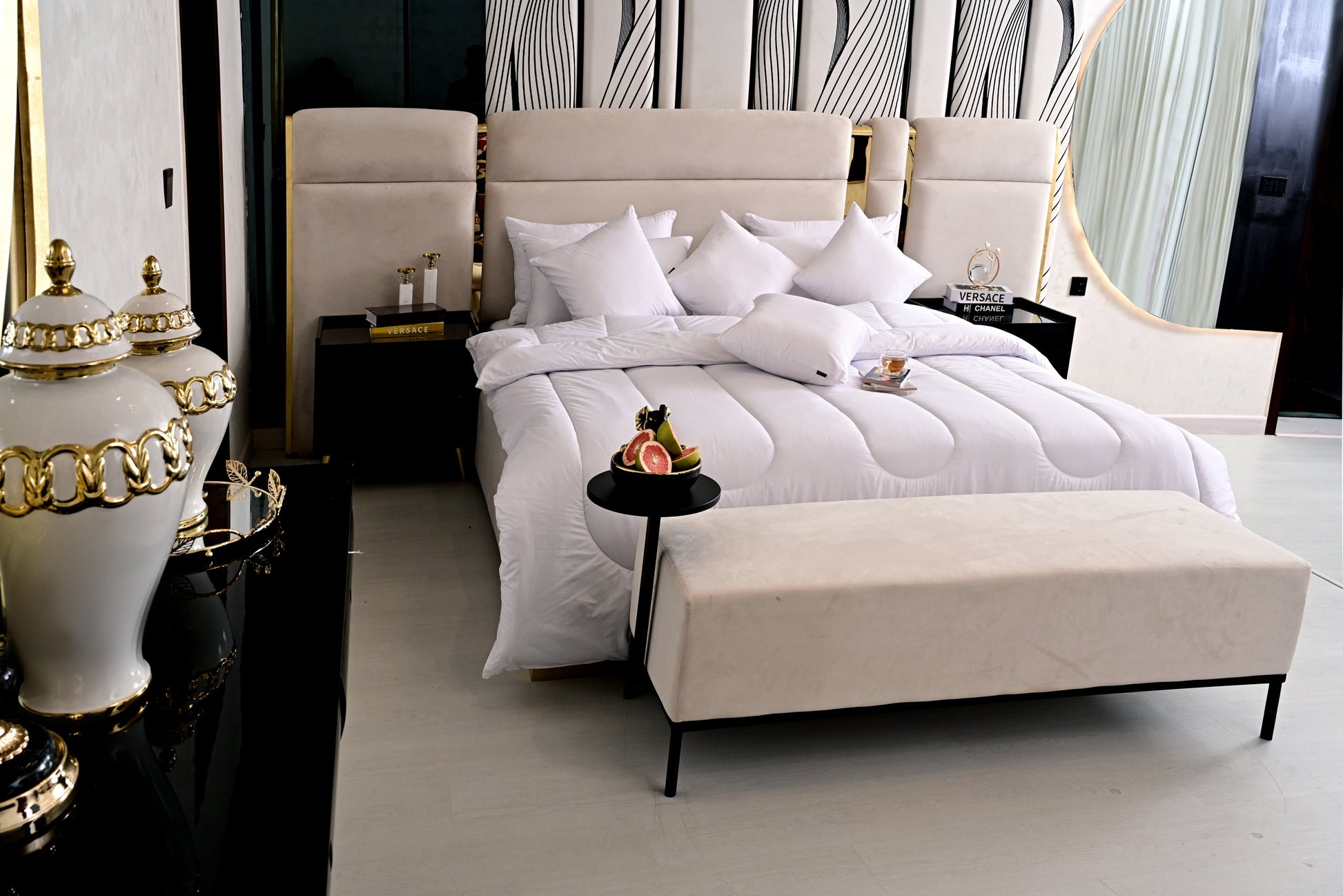 9 PCs White Filling Deal(4 Cuhsions+4 Pillows+Quilt) Comforters Apricot