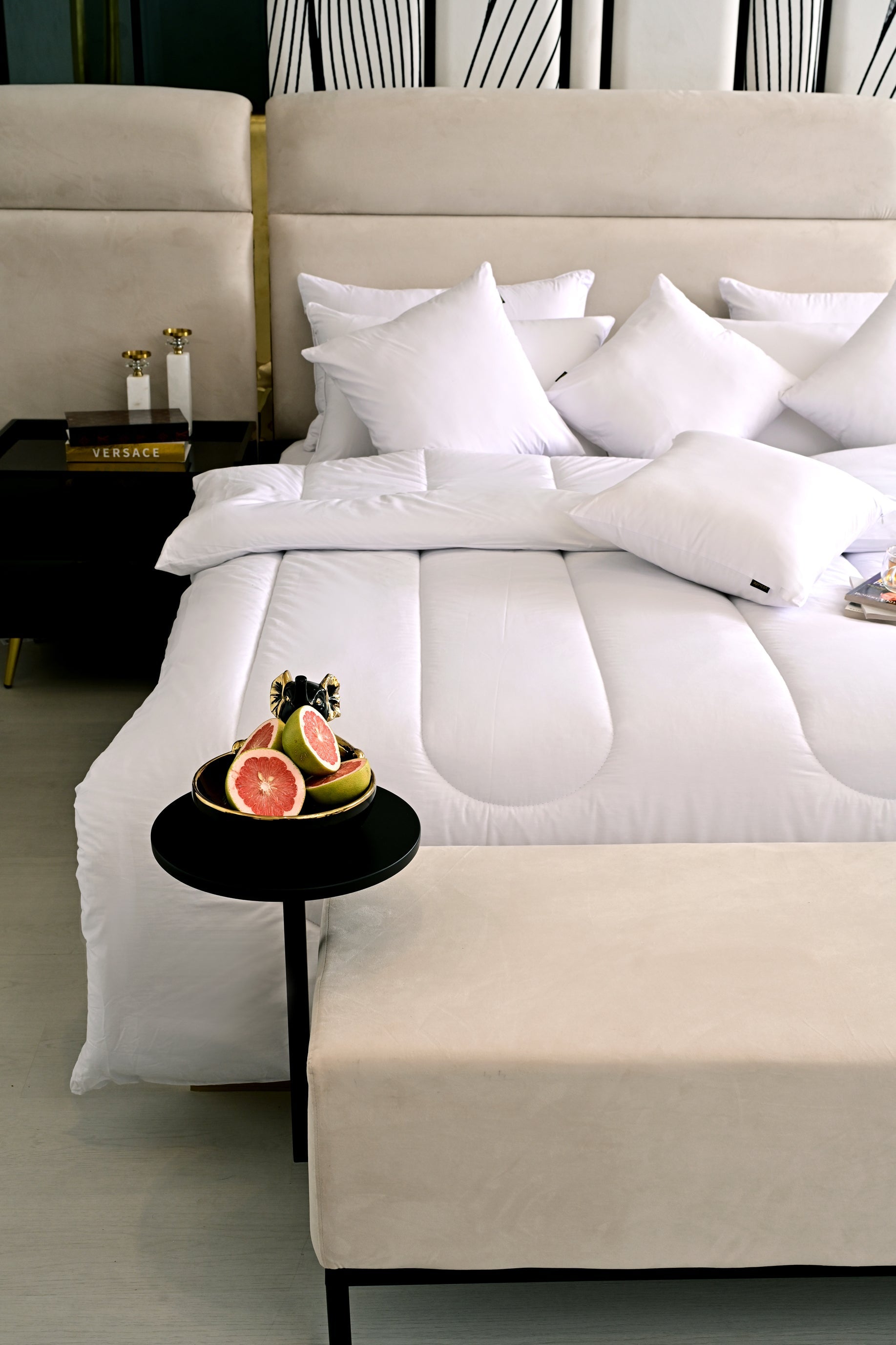 9 PCs White Filling Deal(4 Cuhsions+4 Pillows+Quilt) Comforters Apricot