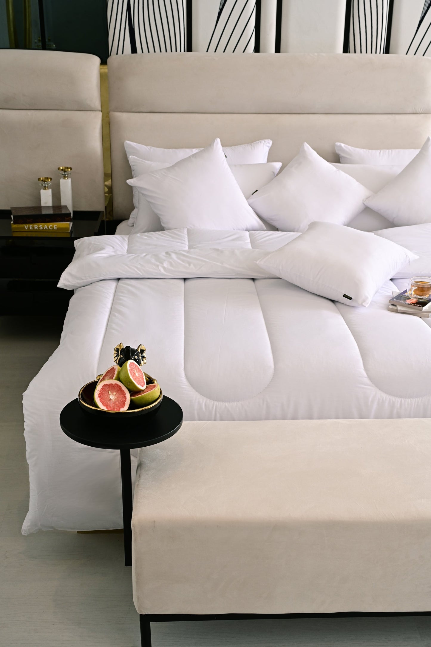 9 PCs White Filling Deal(4 Cuhsions+4 Pillows+Quilt) Comforters Apricot