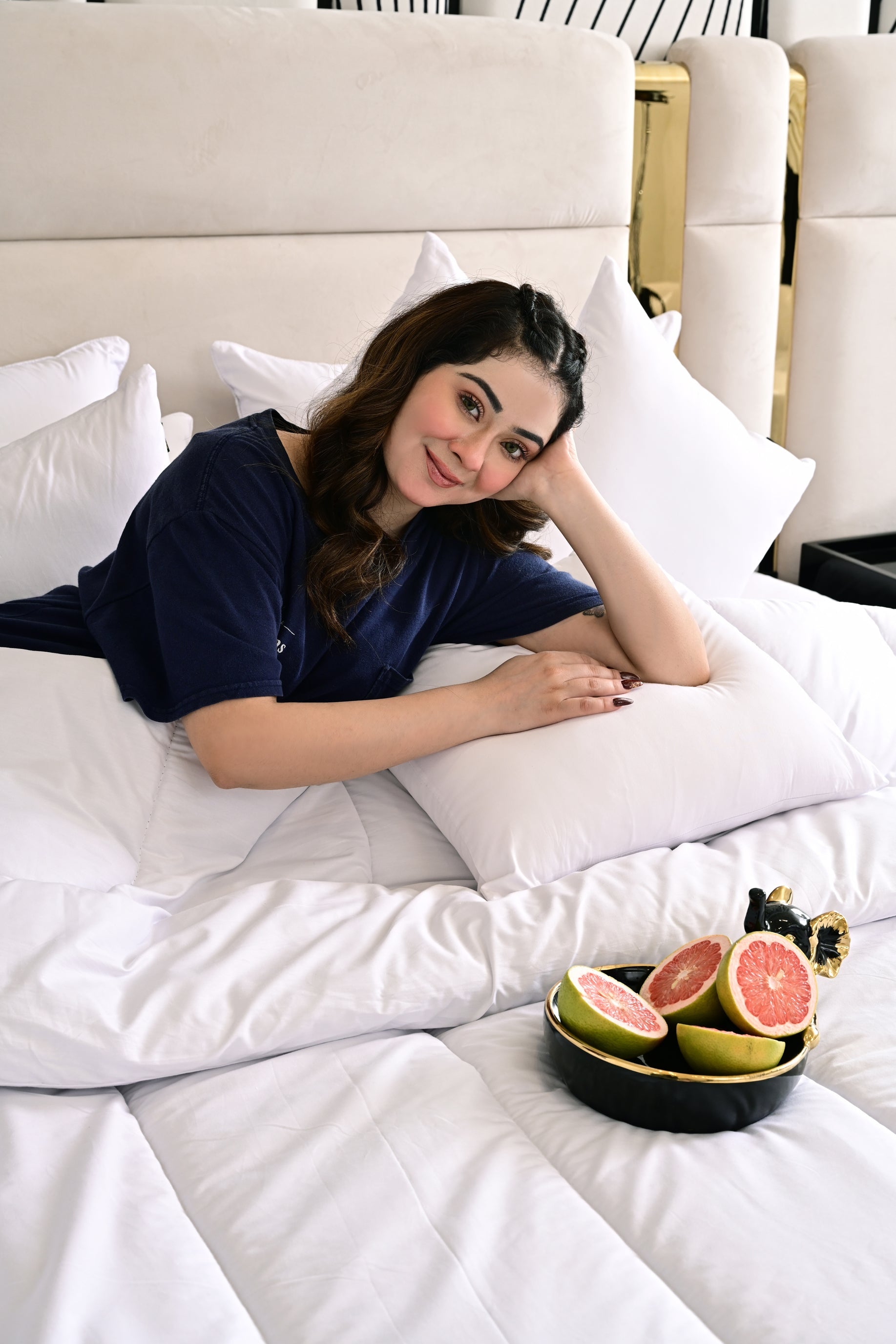 9 PCs White Filling Deal(4 Cuhsions+4 Pillows+Quilt) Comforters Apricot