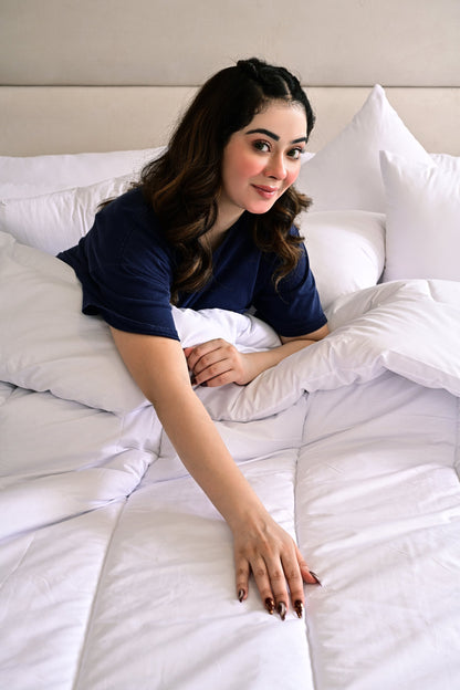 9 PCs White Filling Deal(4 Cuhsions+4 Pillows+Quilt) Comforters Apricot