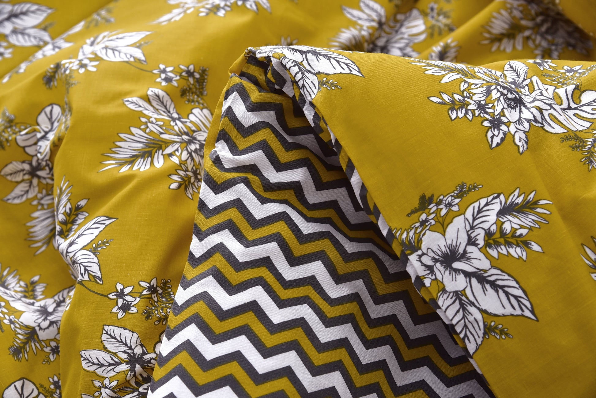 1 PC Double Winter Comforter-Mustard Garden Comforters Apricot