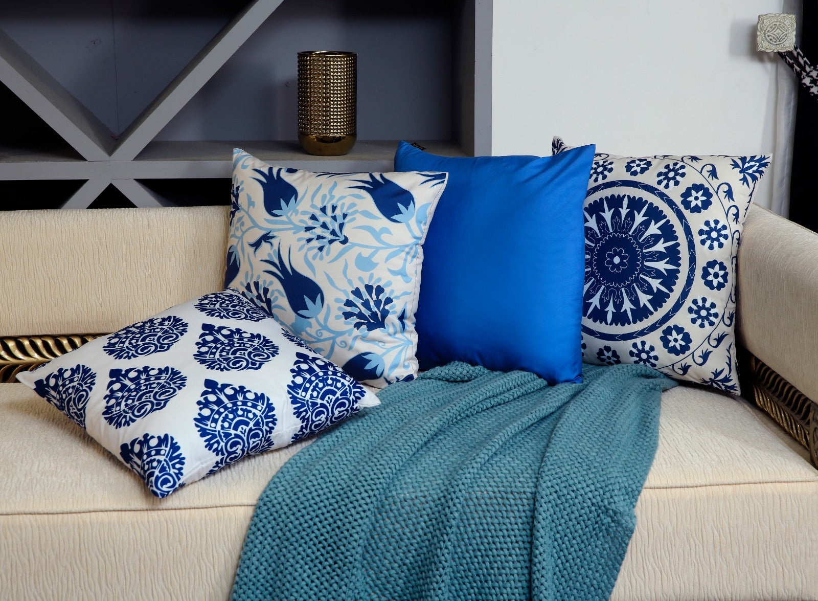4 PCs Digital Printed Cotton Cushions-Blue Branco cushions Apricot   