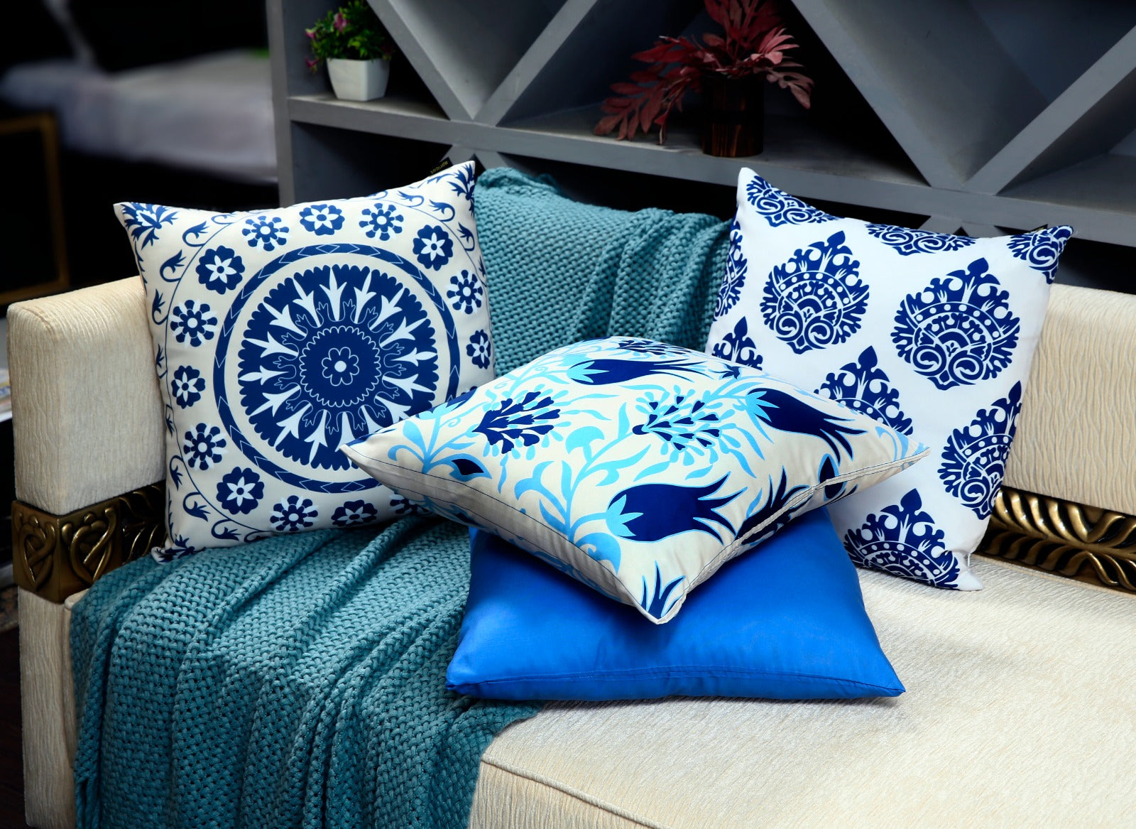 4 PCs Digital Printed Cotton Cushions-Blue Branco cushions Apricot   
