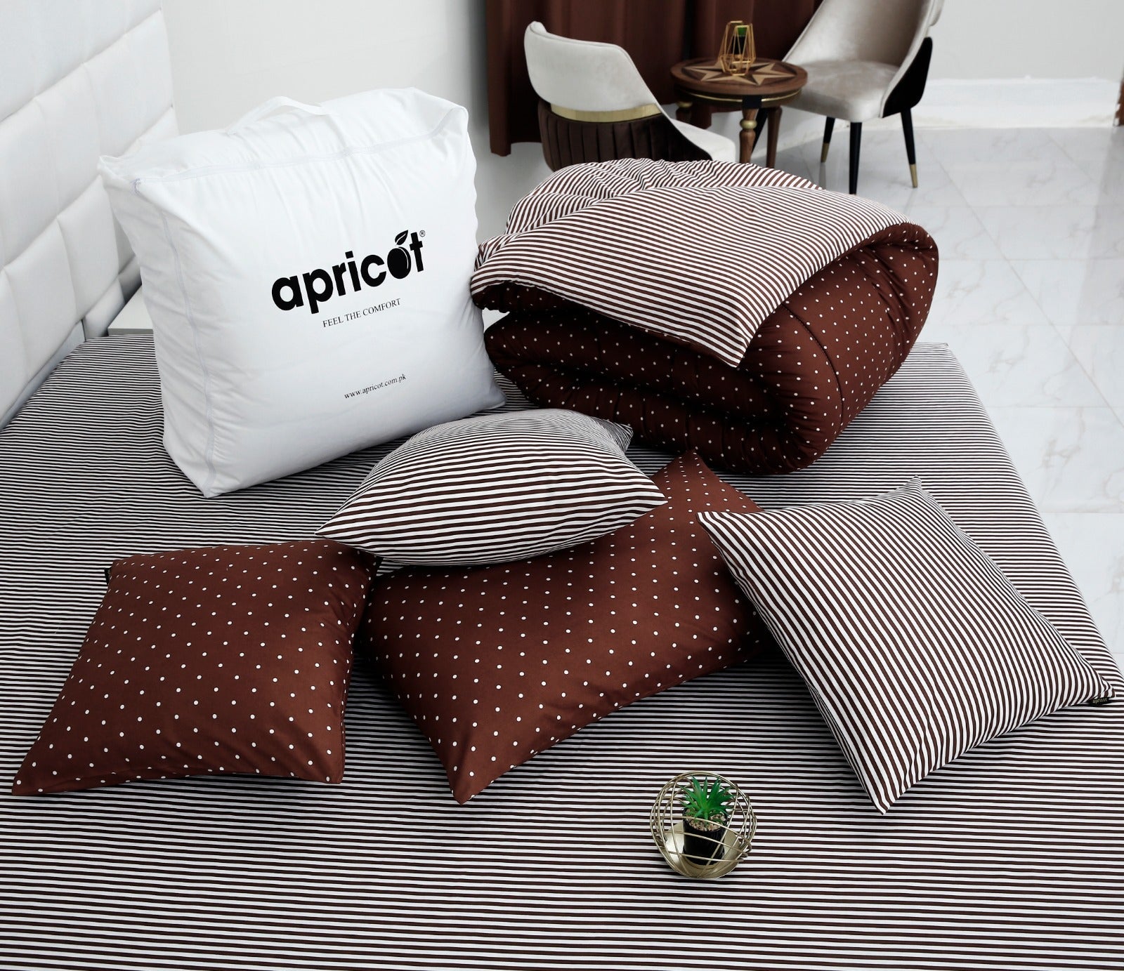 8 PCs Winter Comforter Set-Brown Polka Comforters Apricot   