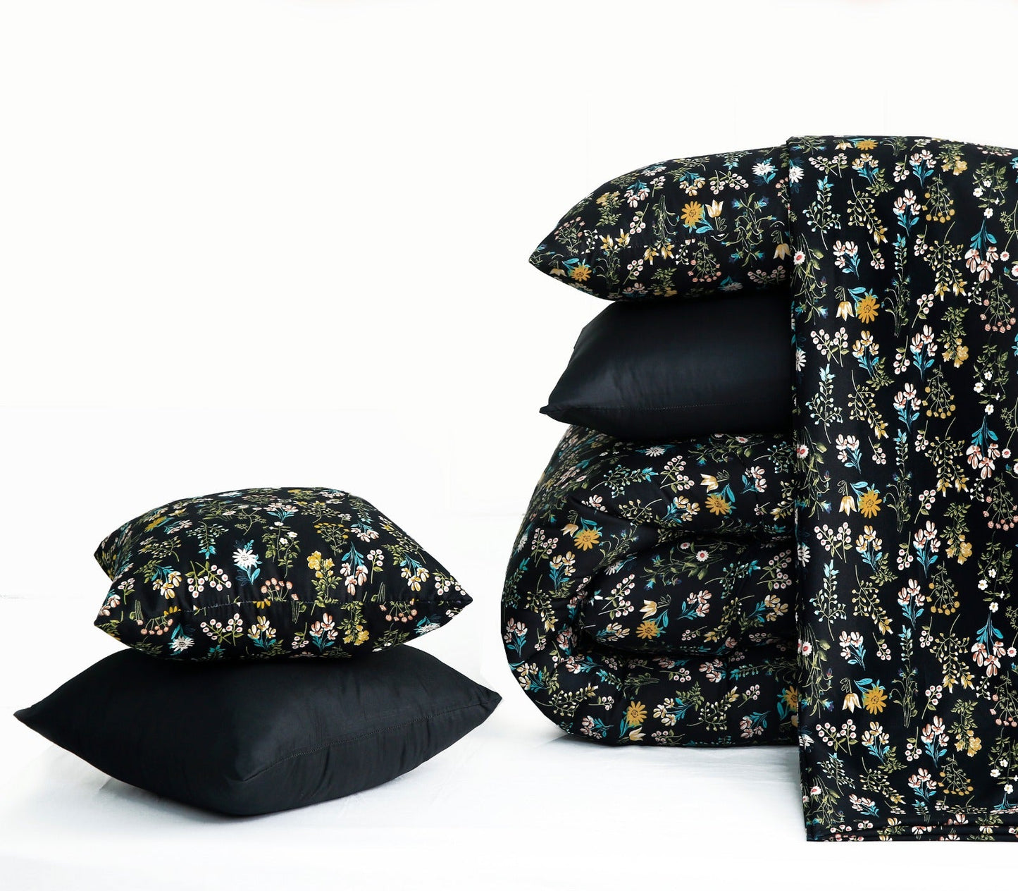 5 PCs Single Razai Set-Black Meadows Comforters Apricot