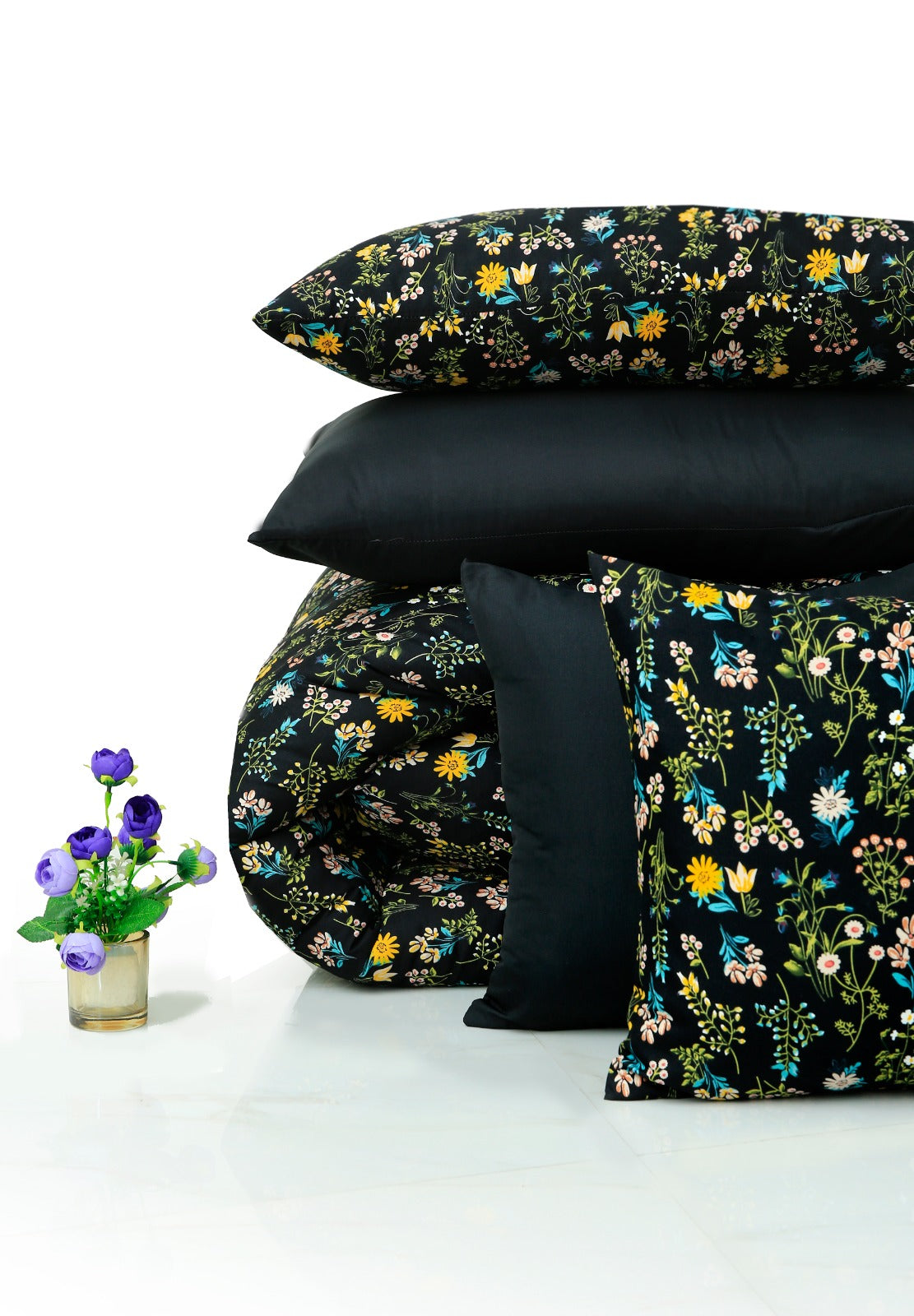 8 PCs Winter Razai Set-Black Meadows Comforters Apricot