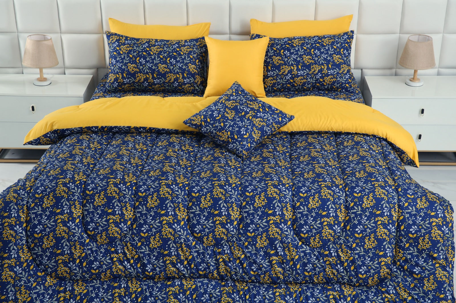 8 PCs Winter Comforter Set-Daffodils Comforters Apricot