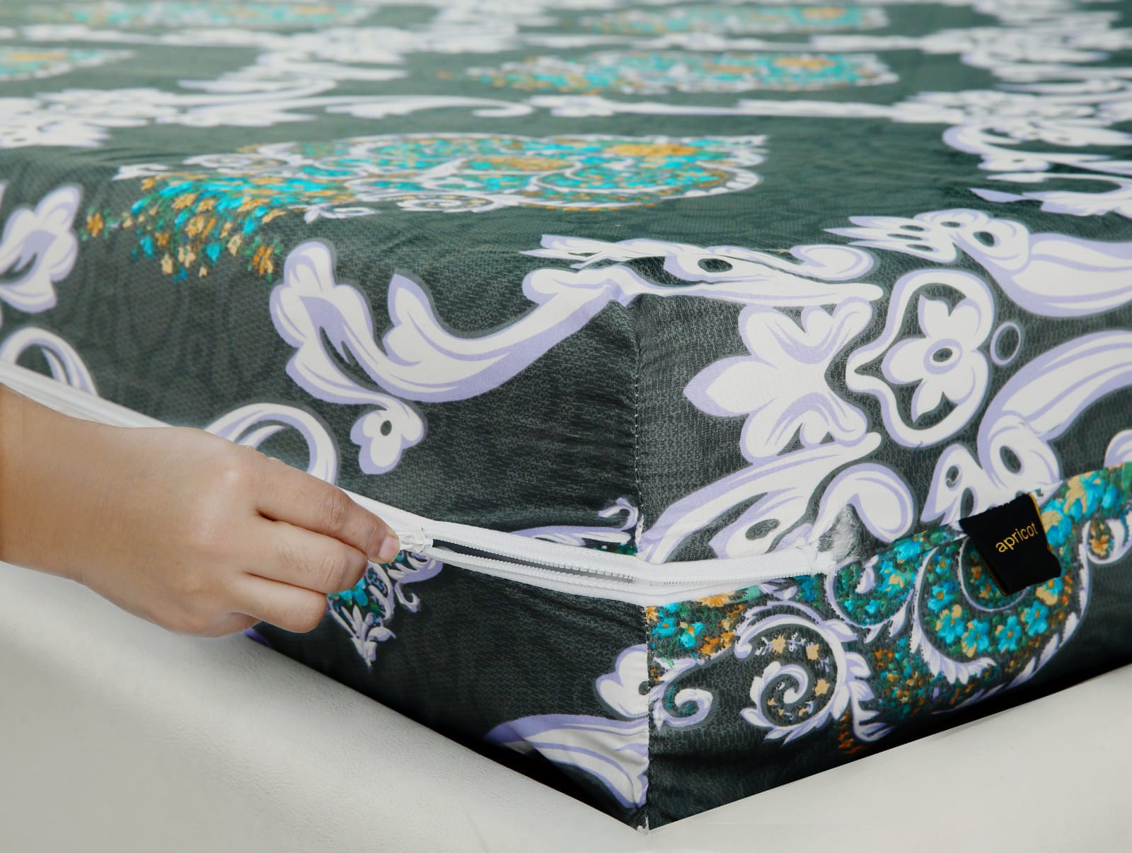 Zipper Mattress Cover Printed-Medallion Gold Protectors Apricot