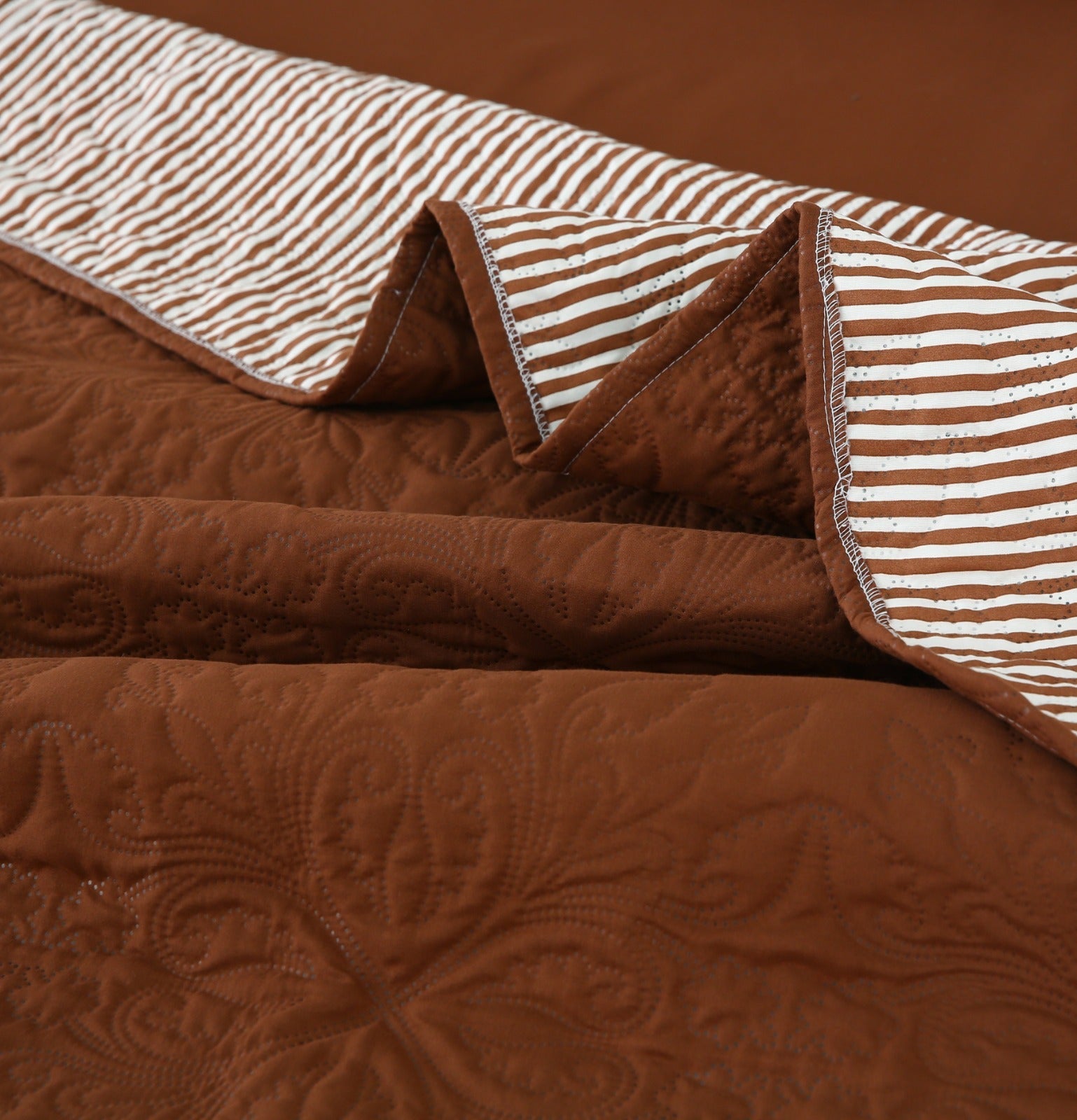 6 PCs Dyed Bed Spread Set-Brown(With Reverse Brown stripes) Bed Spread Apricot
