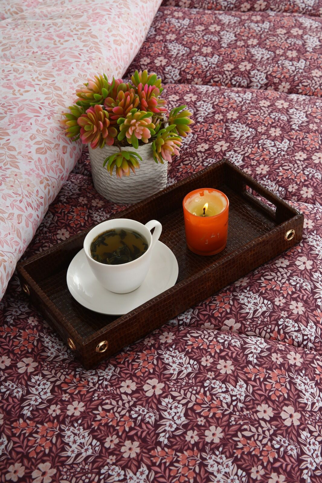 8 PCs Winter Comforter Set-Daisy Day Comforters Apricot