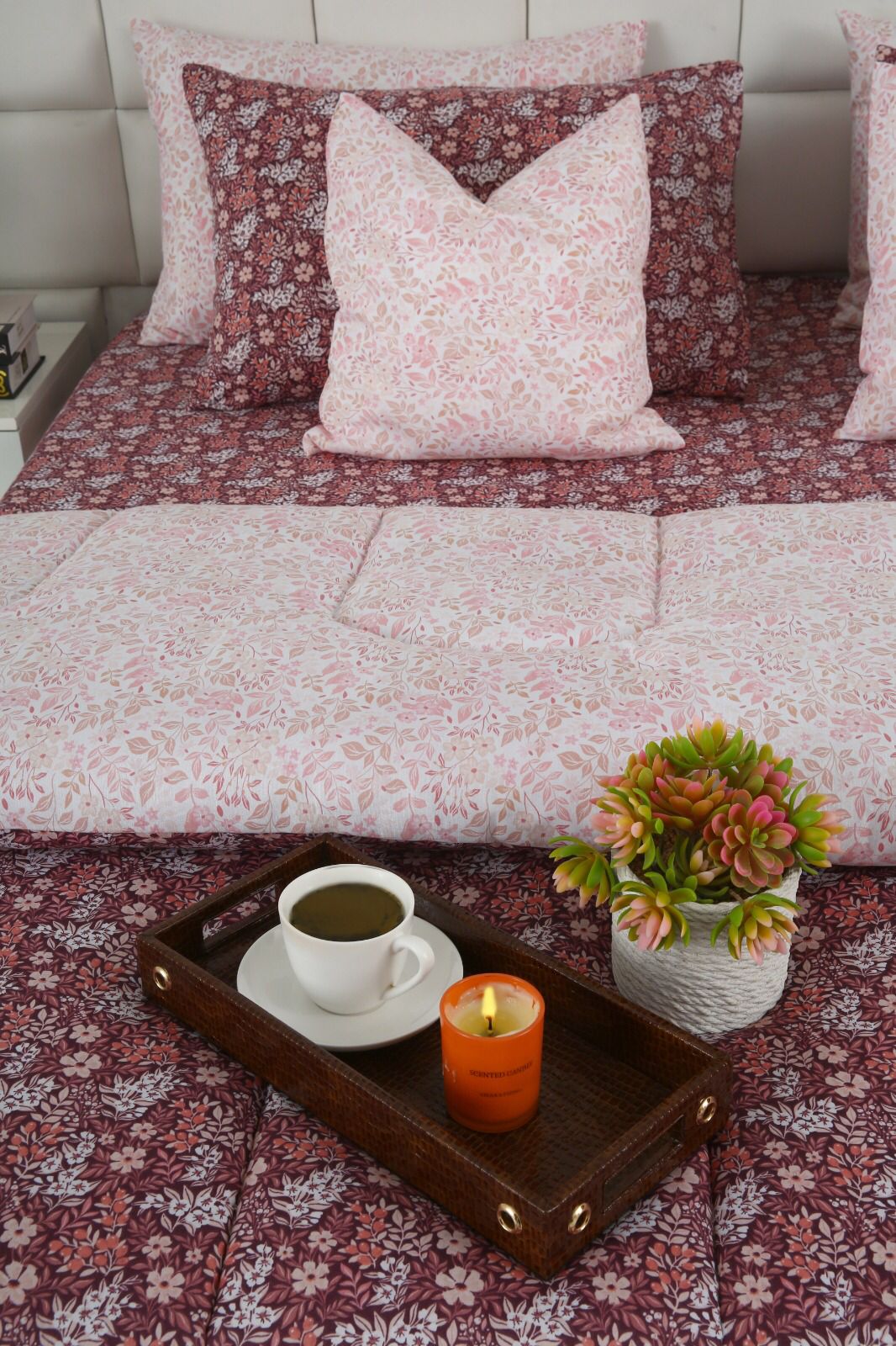 8 PCs Winter Comforter Set-Daisy Day Comforters Apricot
