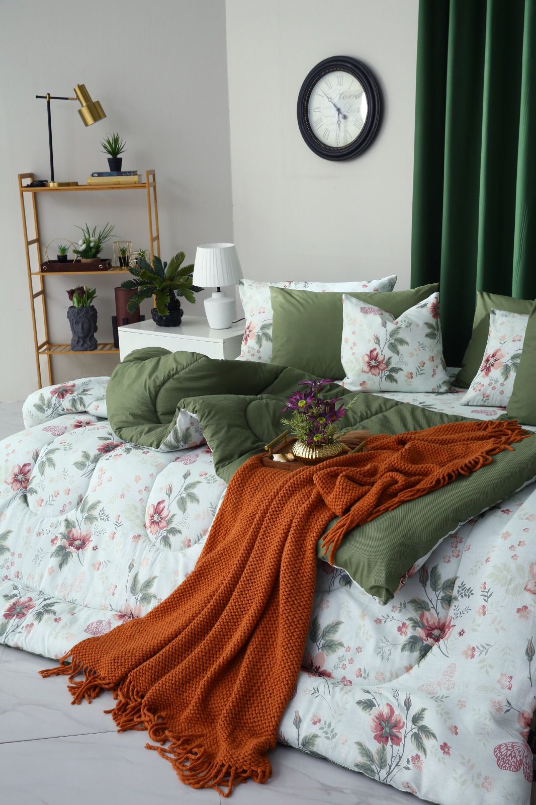 8 PCs Winter Comforter Set-Rosa Comforters Apricot