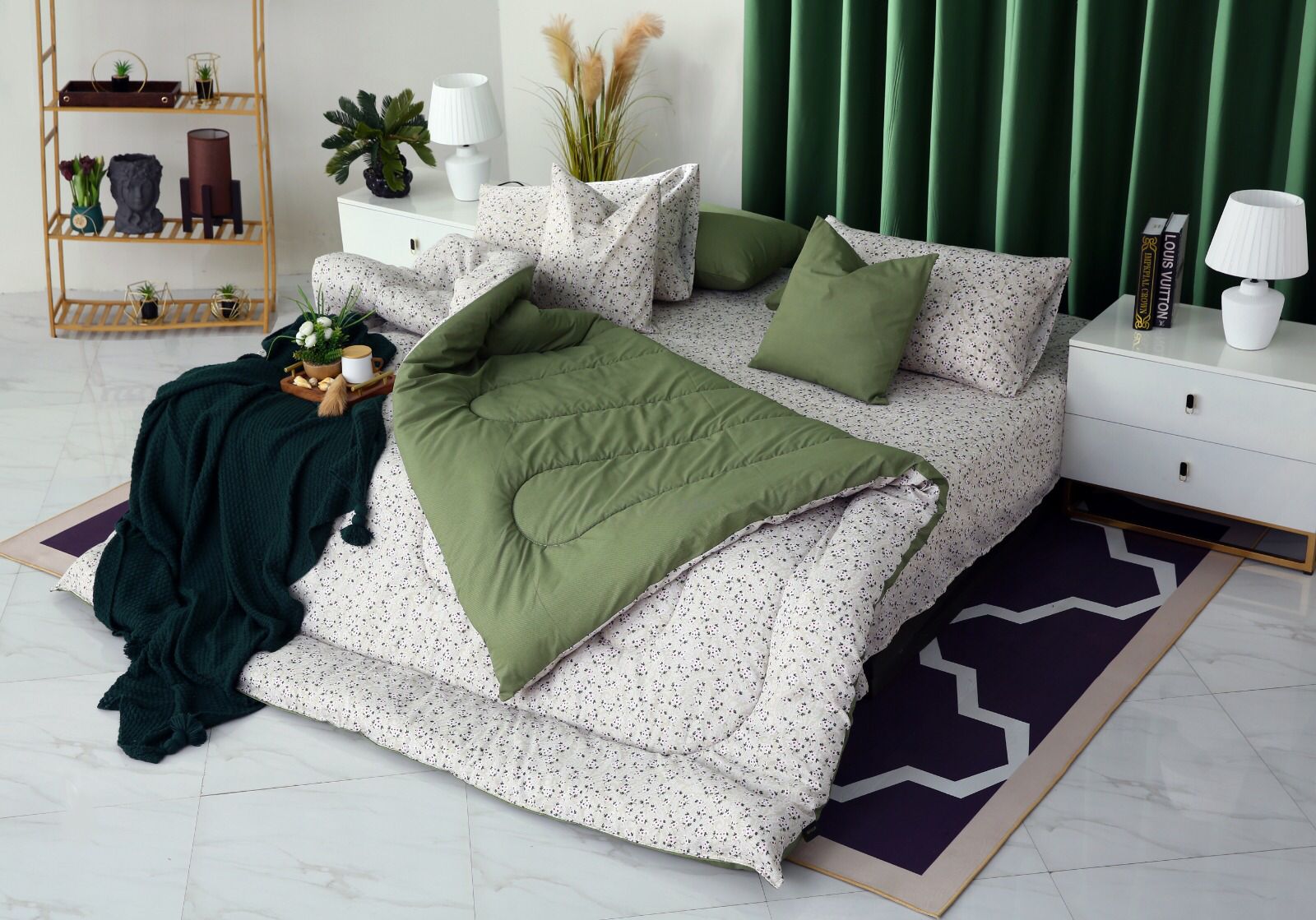 8 PCs Winter Comforter Set-Tiny Flowers Comforters Apricot