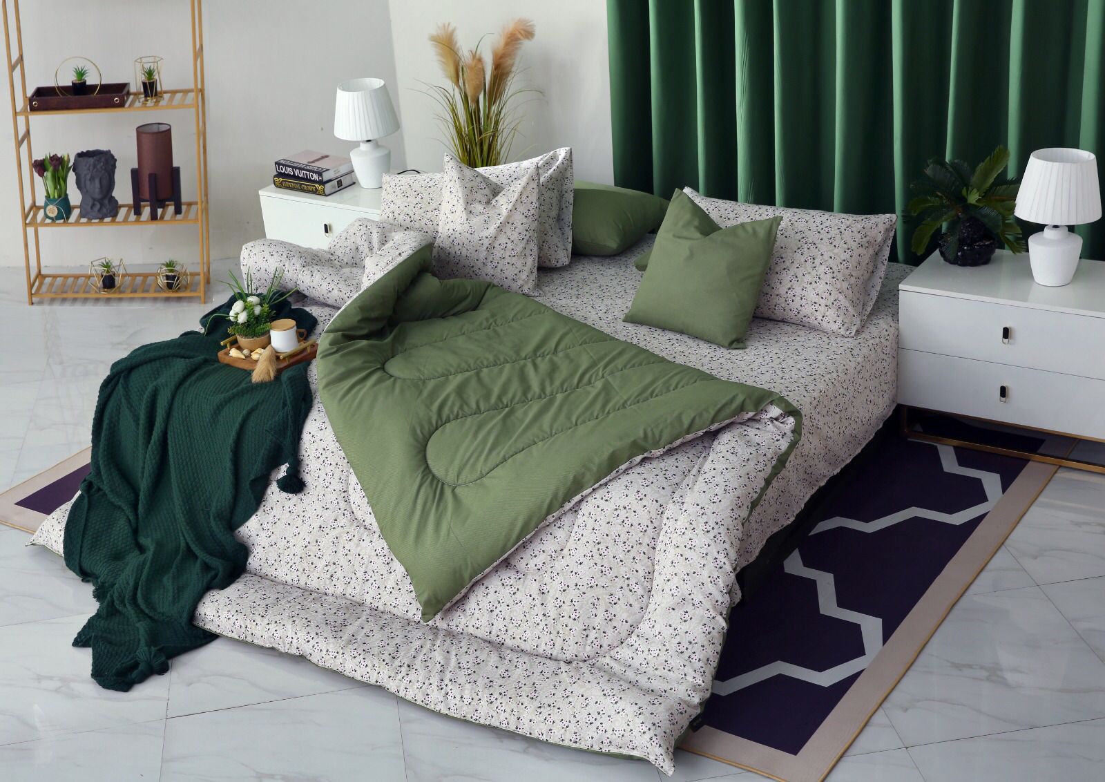 8 PCs Winter Comforter Set-Tiny Flowers Comforters Apricot