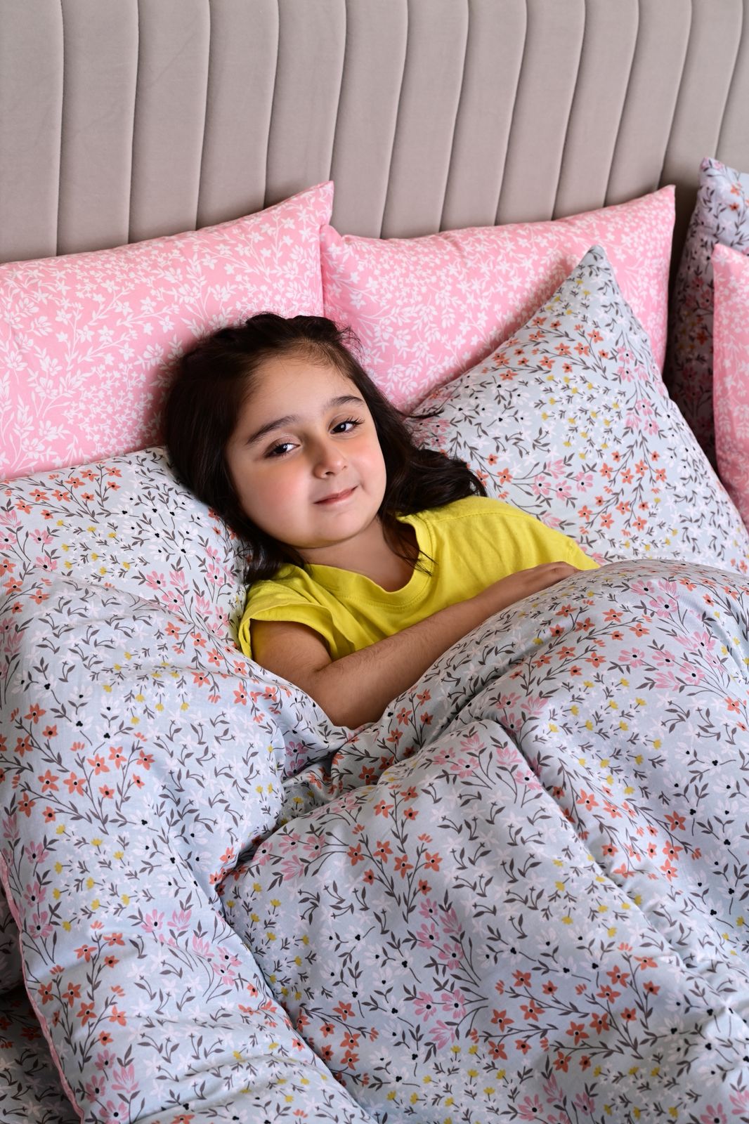 8 PCs Winter Comforter Set-Sweet Alyssum Comforters Apricot