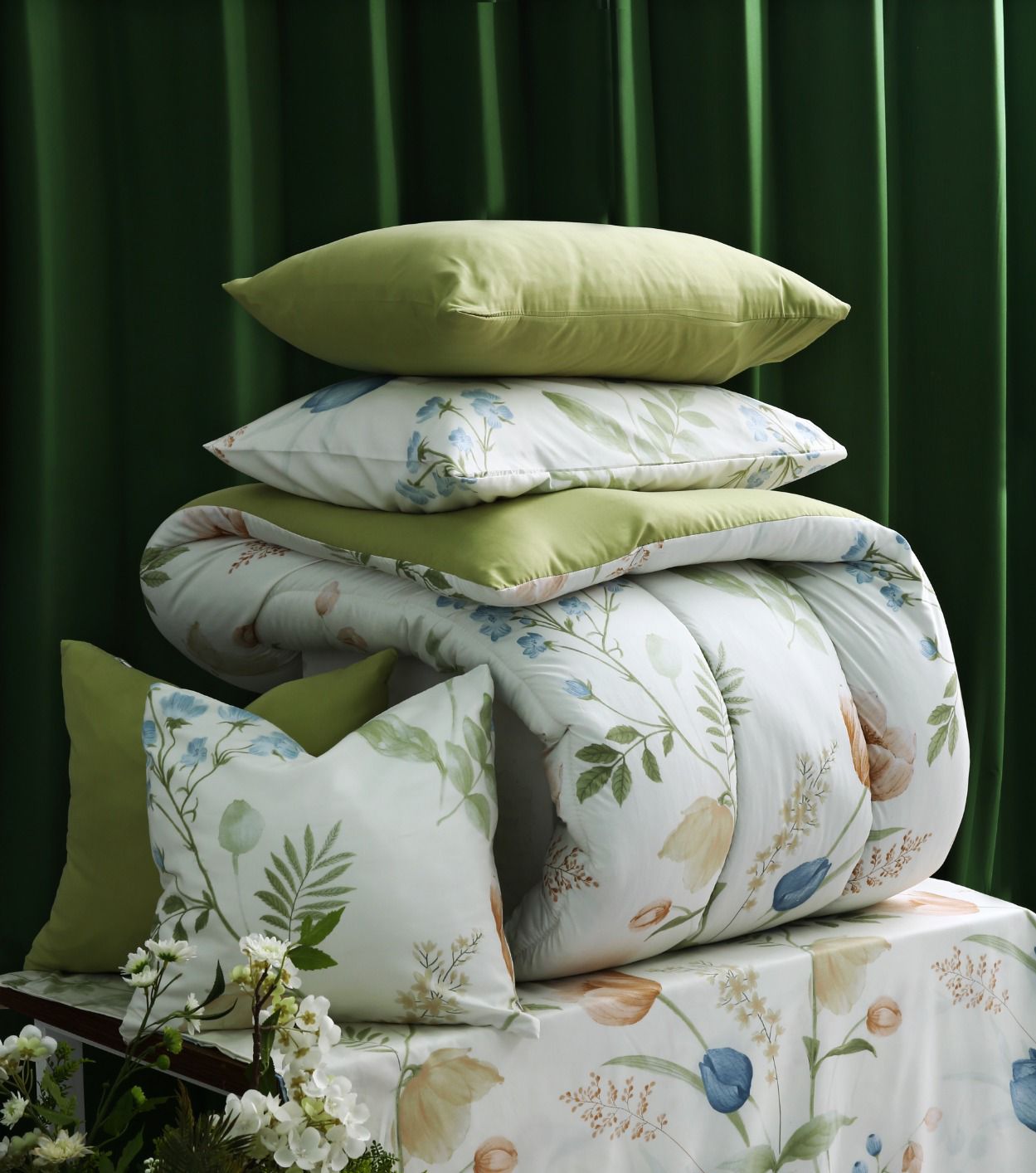 8 PCs Winter Razai Set-Floral Crew Comforters Apricot