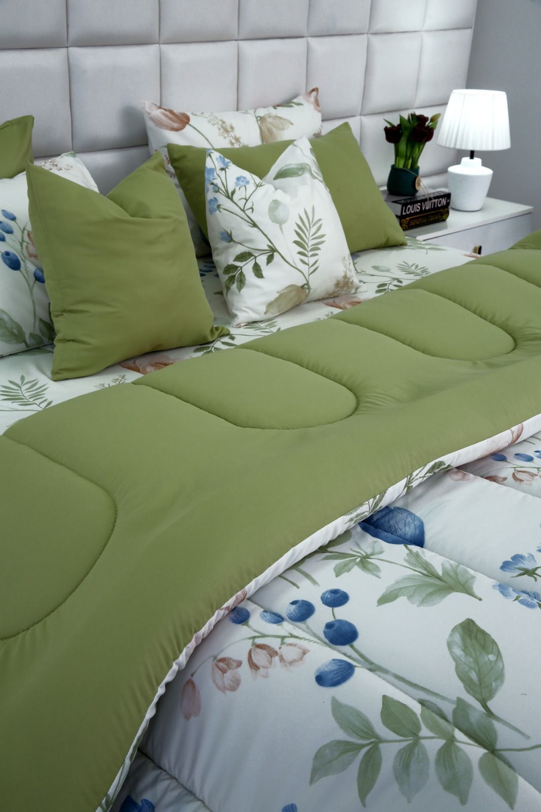 8 PCs Winter Razai Set-Floral Crew Comforters Apricot