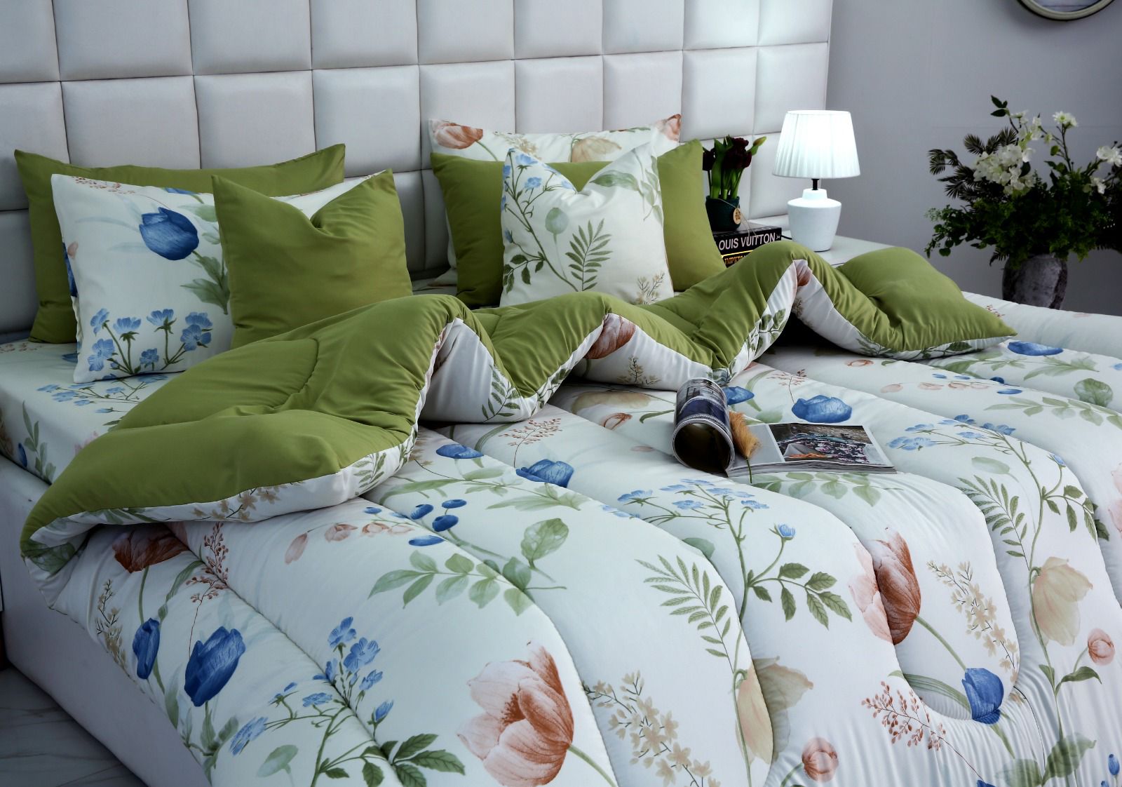 8 PCs Winter Razai Set-Floral Crew Comforters Apricot