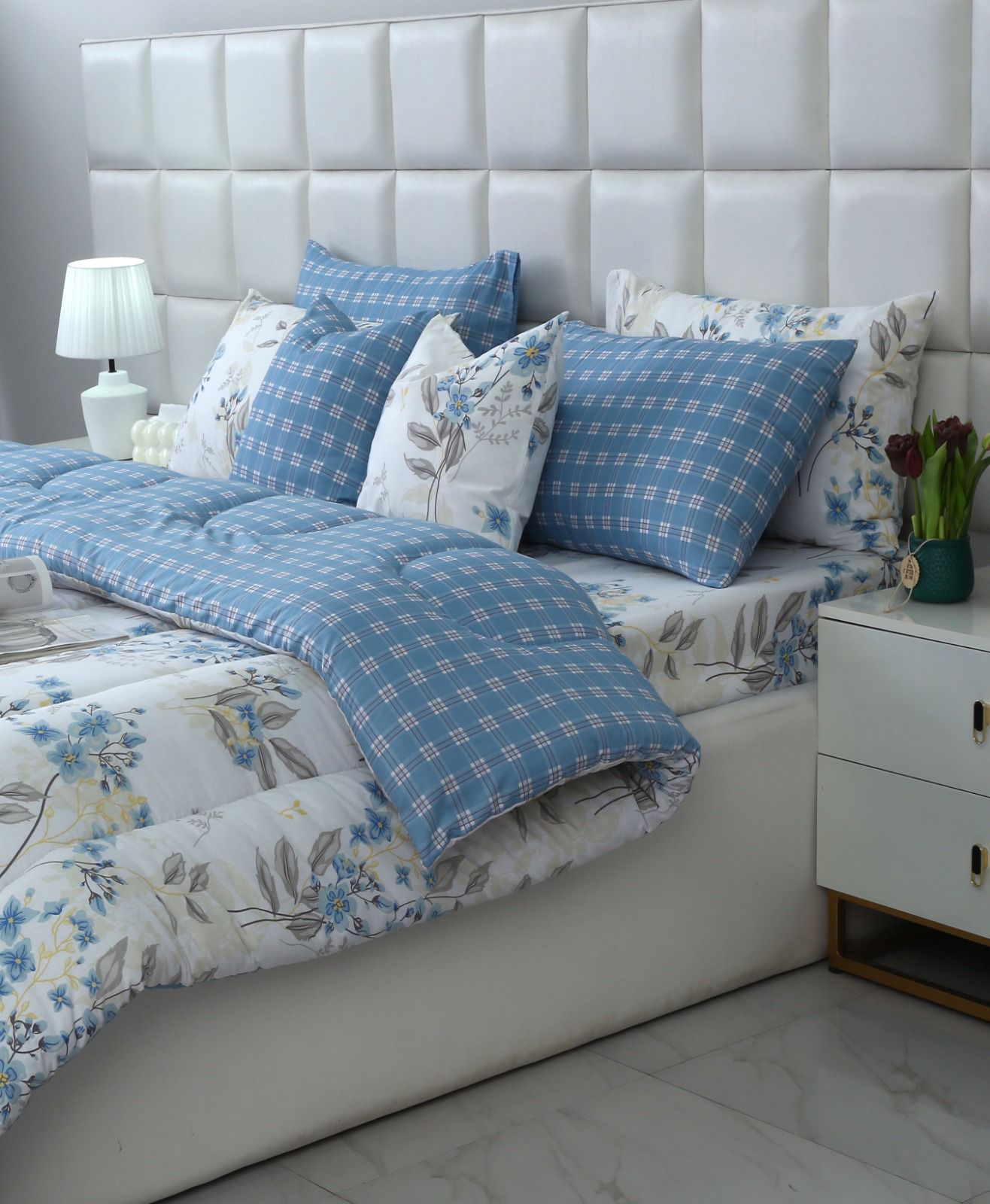 8 PCs Winter Comforter Set-Blue Poppy Comforters Apricot