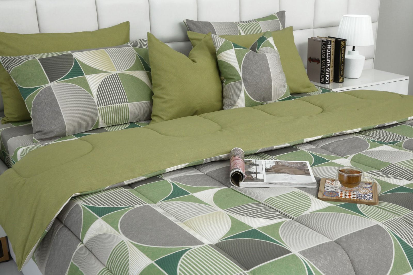 8 PCs Winter Razai Set-Neo Abstract Comforters Apricot