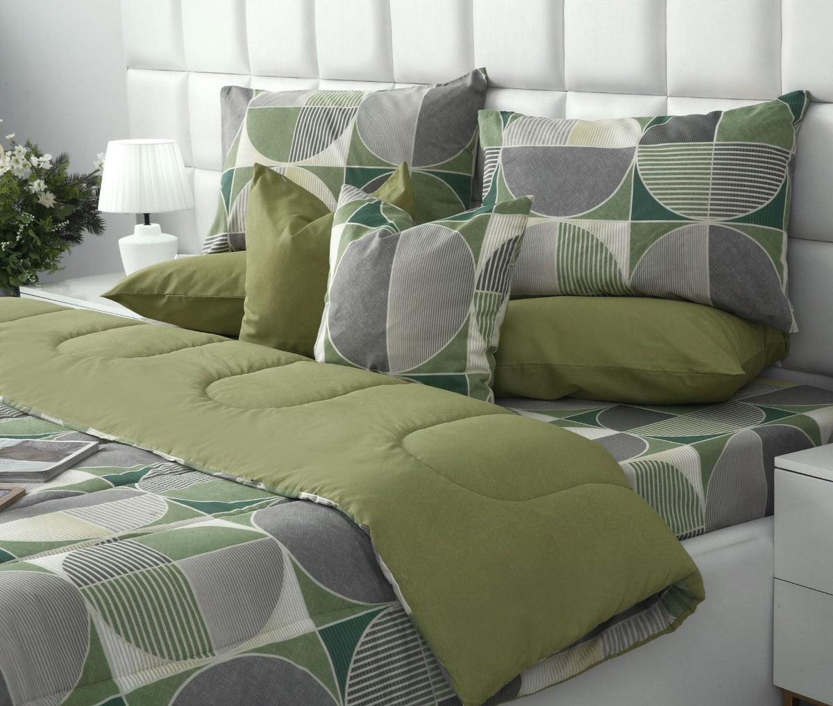 8 PCs Winter Razai Set-Neo Abstract Comforters Apricot