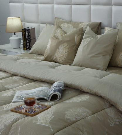 8 PCs Winter Comforter Set-Beige Feathers Comforters Apricot