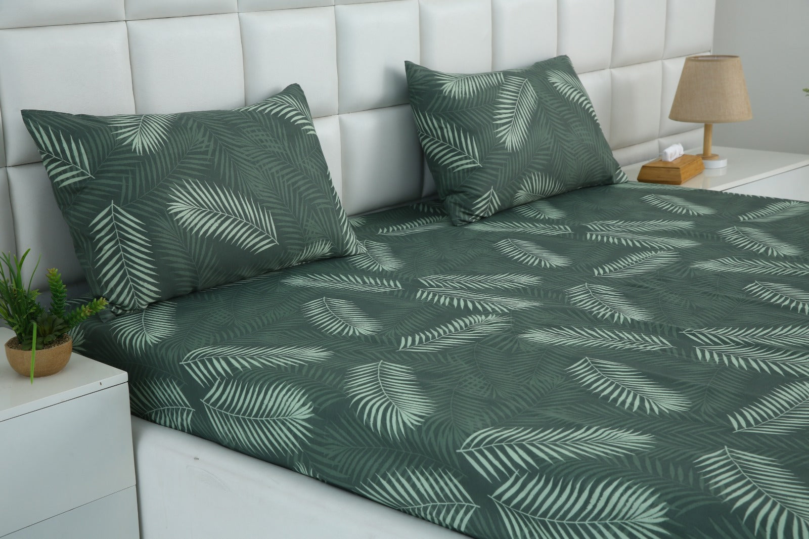Fitted Bed Sheet-Emerald Feathers Fitted Sheets Apricot