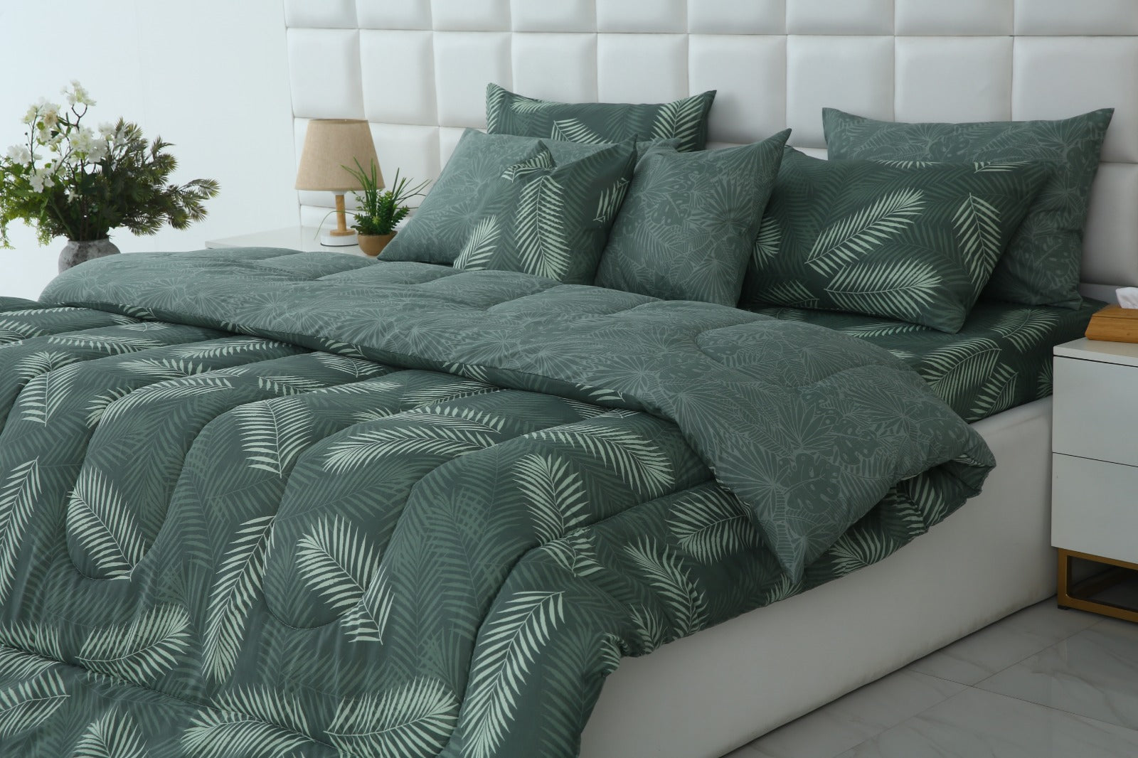 8 PCs Winter Razai Set-Emerald Feathers Comforters Apricot