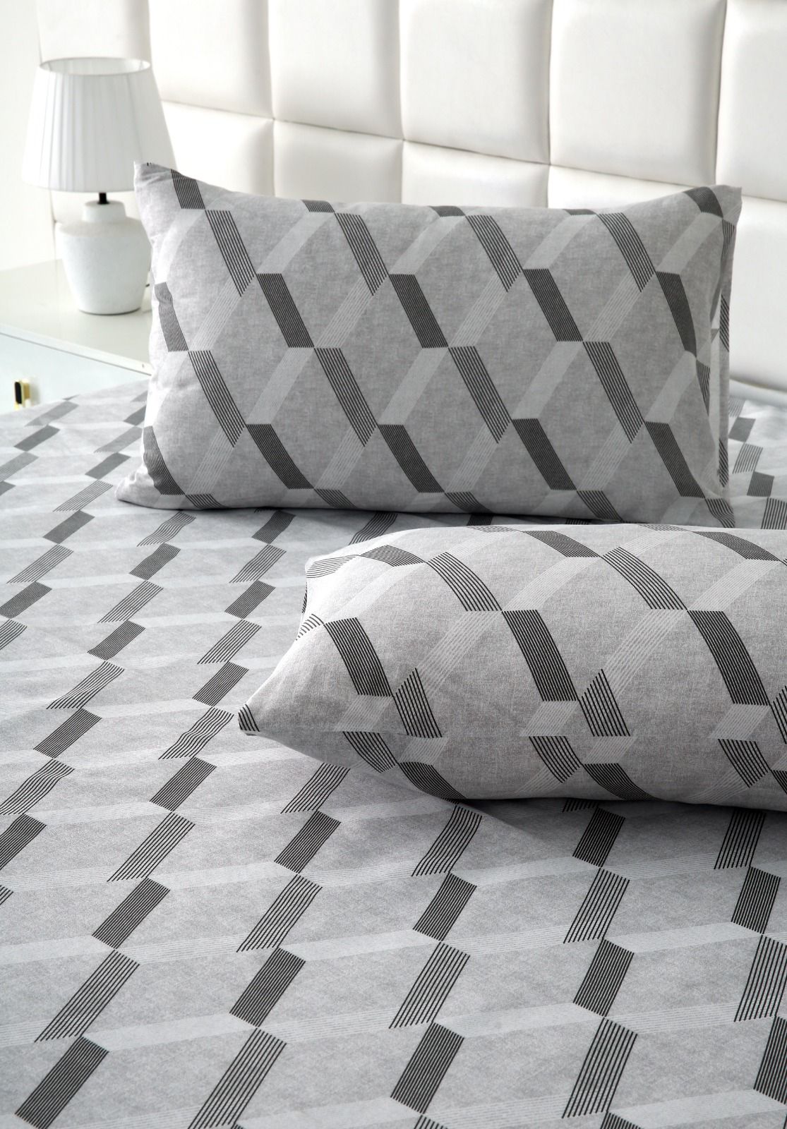 3 PCs Double Bed Sheet-Sliver Triangles Bed Sheets Apricot