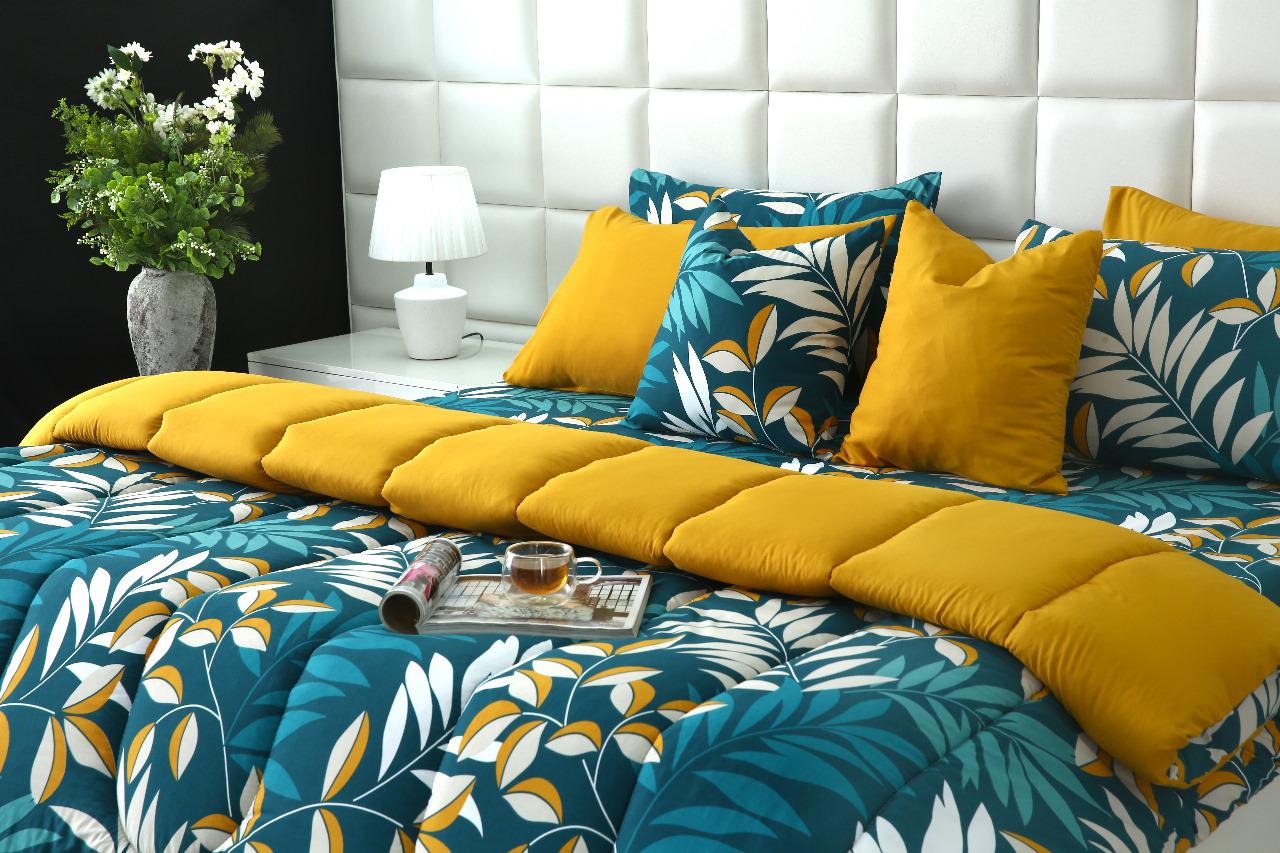 8 PCs Winter Razai Set-Tropicals Comforters Apricot