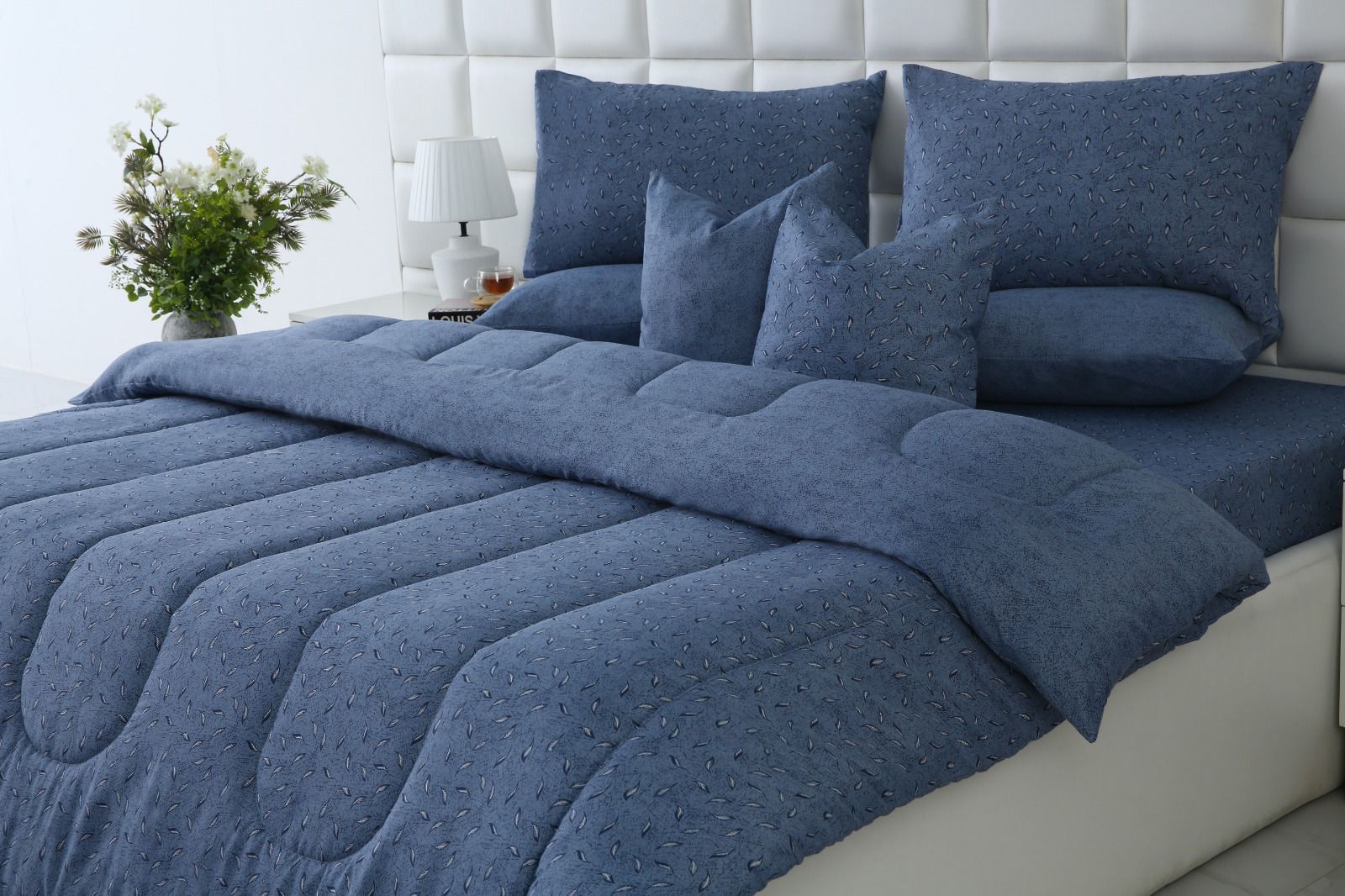 8 PCs Winter Razai Set-Raincloud Blue Feathers Comforters Apricot