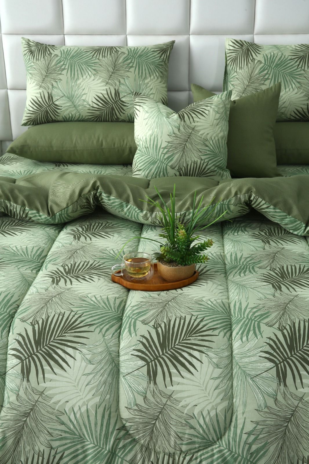 8 PCs Winter Razai Set-Palmy Jungle Comforters Apricot