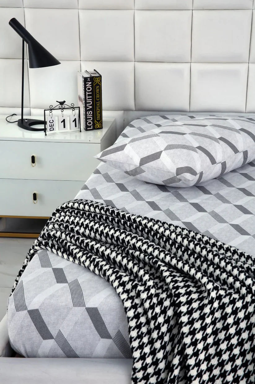 2Pcs Single Bed Sheet-Sliver Triangles single bed sheet Apricot